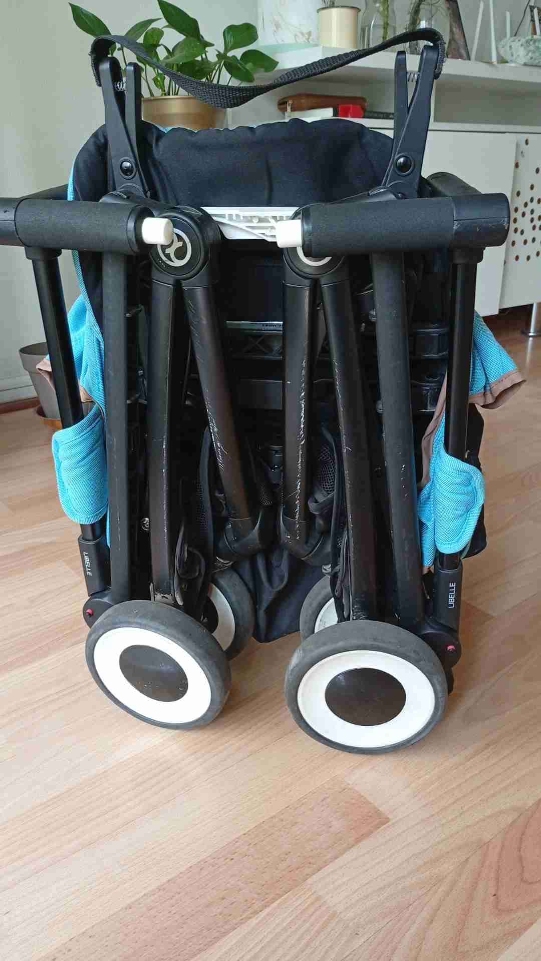 Coche de bebé compacto plegable celeste cybex libe - miniatura 2