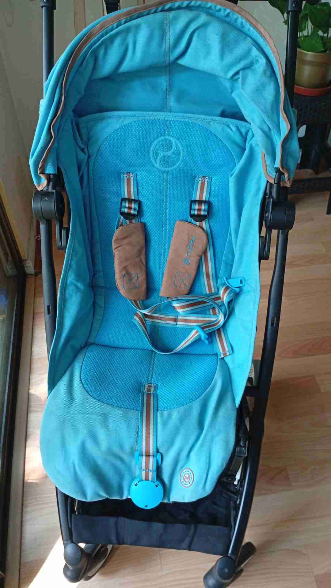 Coche de bebé compacto plegable celeste cybex libe - miniatura 3