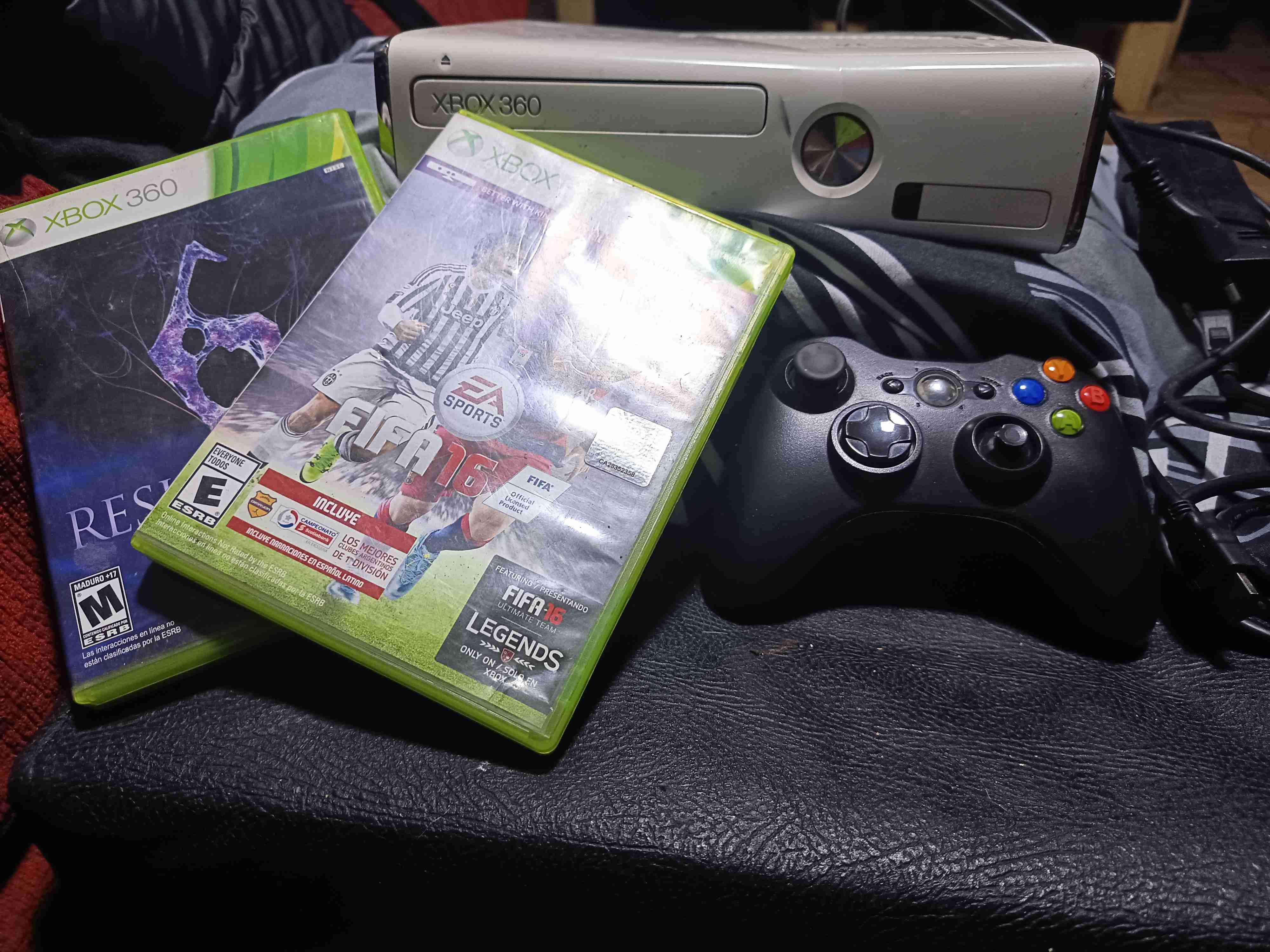 Consola Xbox 360 con juegos