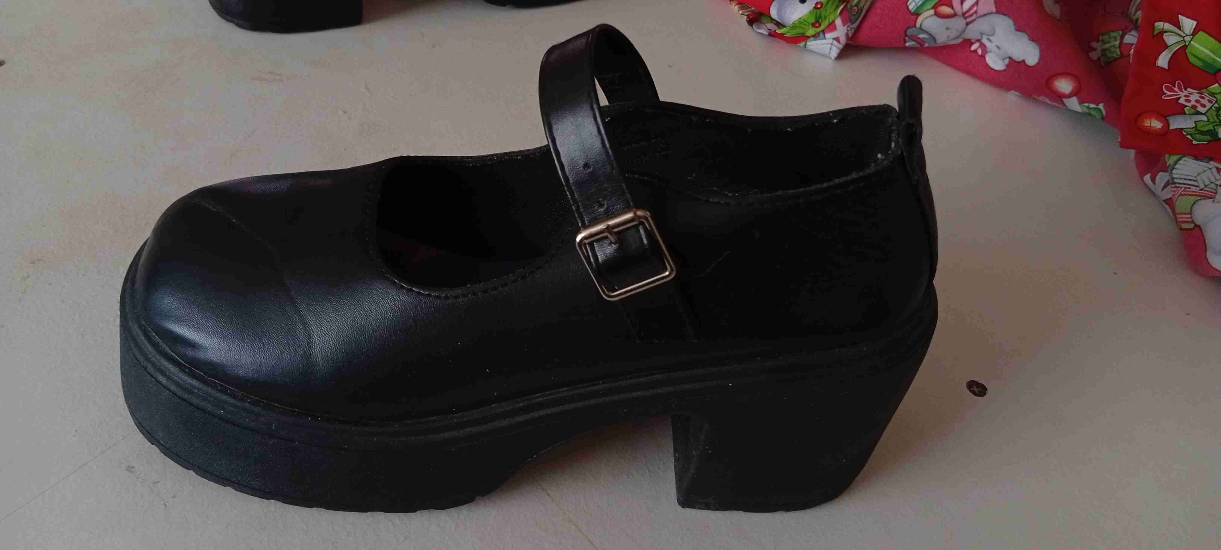 Zapato plataforma negro estilo mary jane - miniatura 1