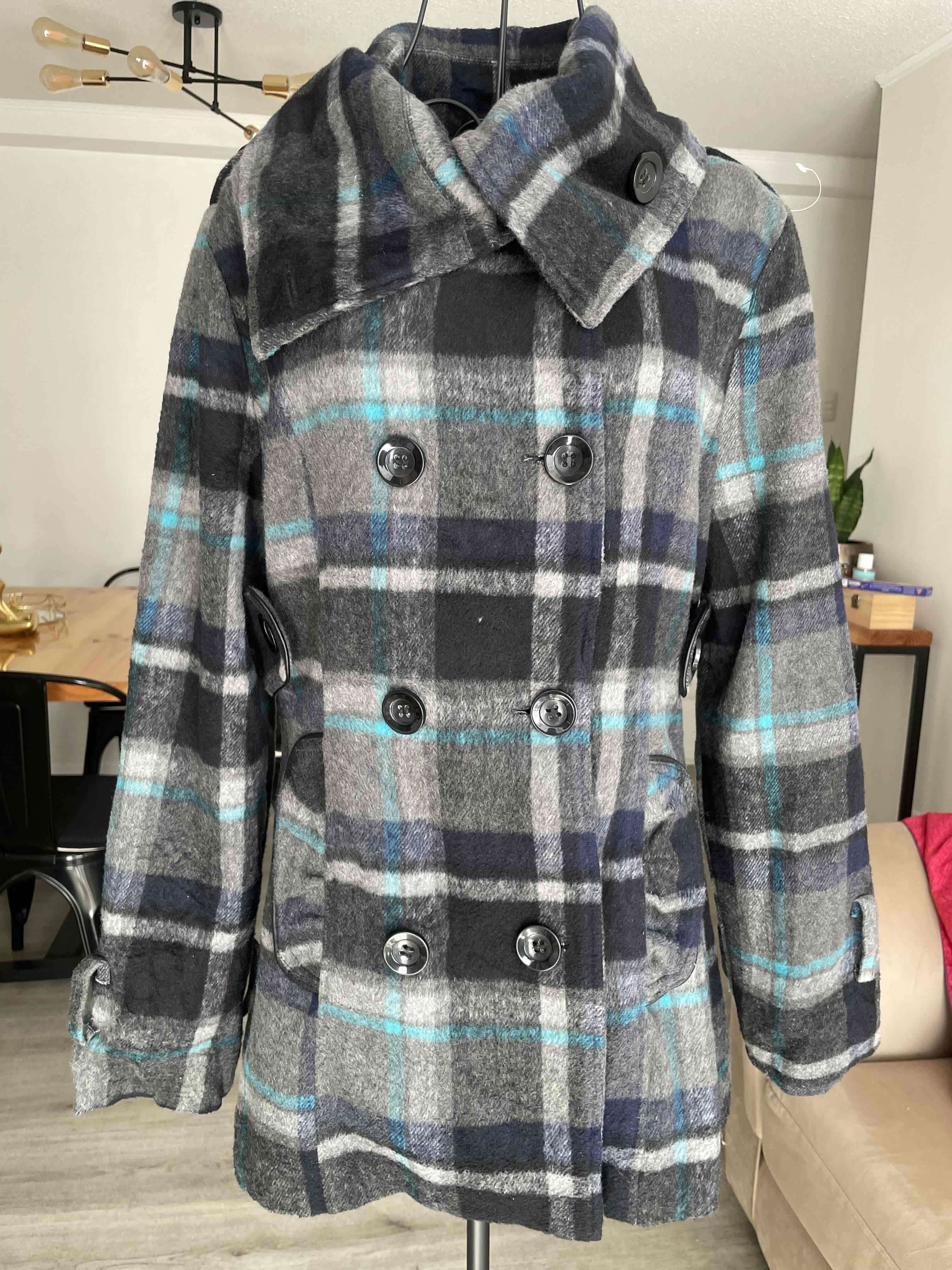 Abrigo a cuadros, talla L. - miniatura 1