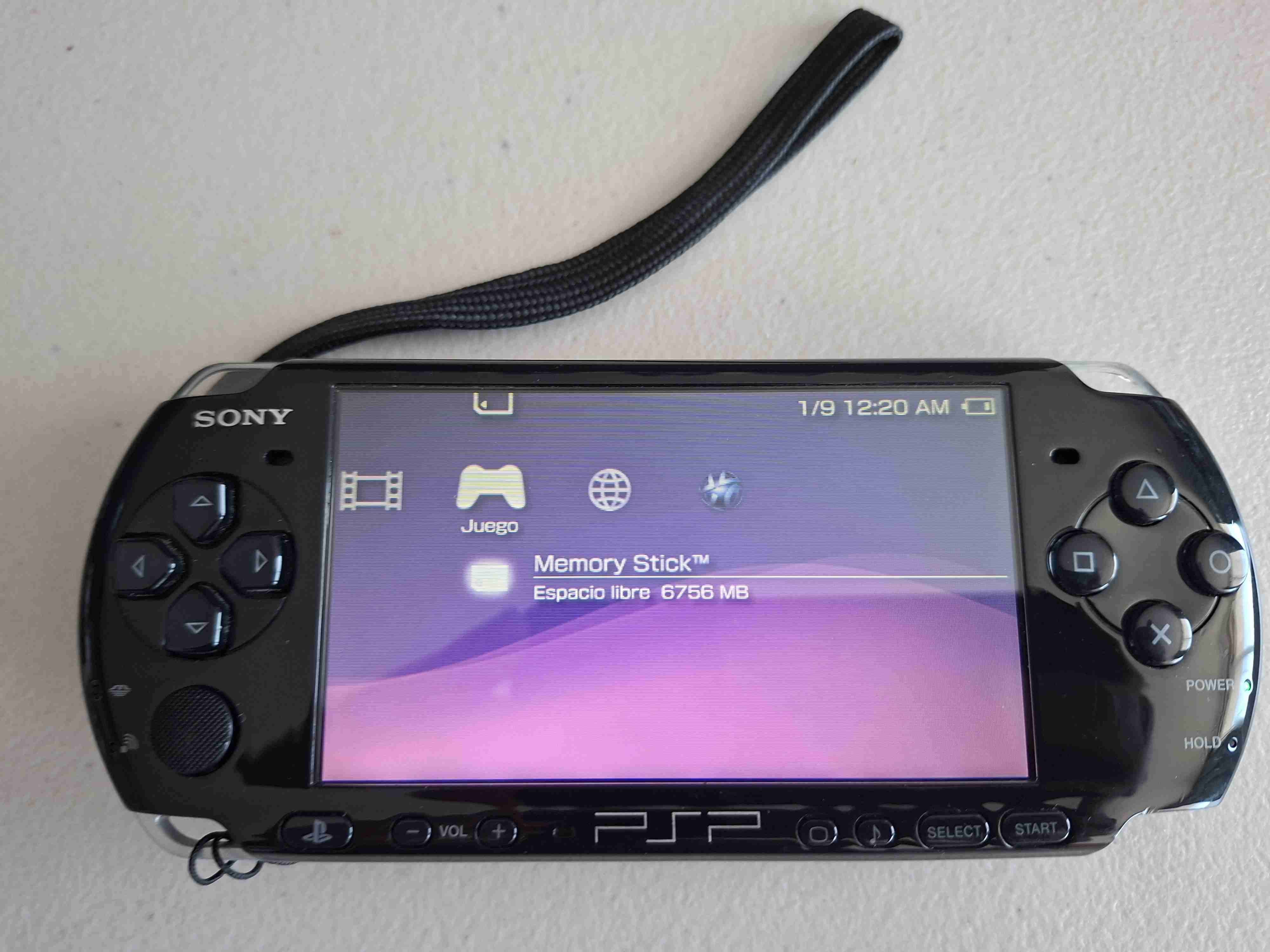 Consola PSP Sony con accesorios - miniatura 2