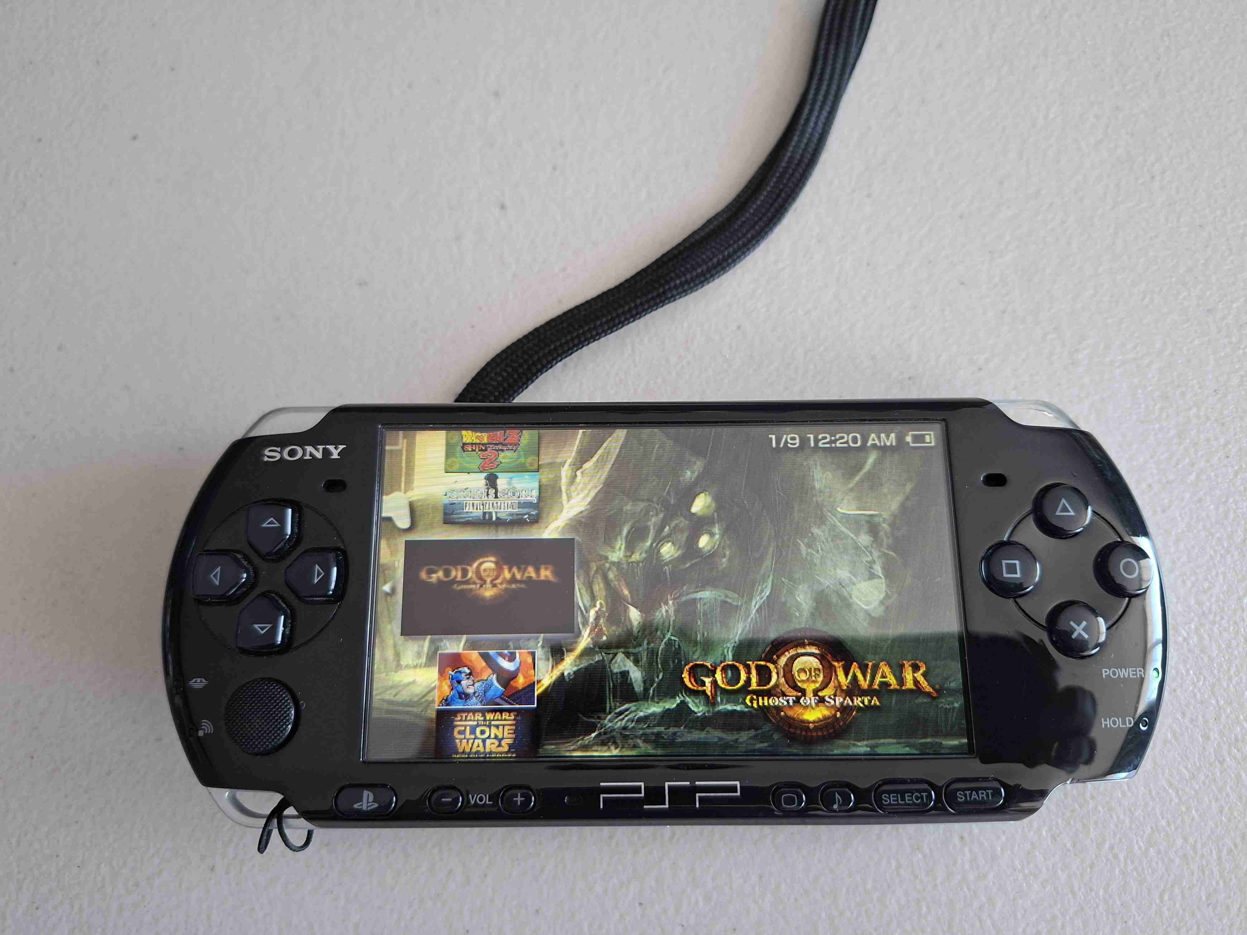 Consola PSP Sony con accesorios - miniatura 3