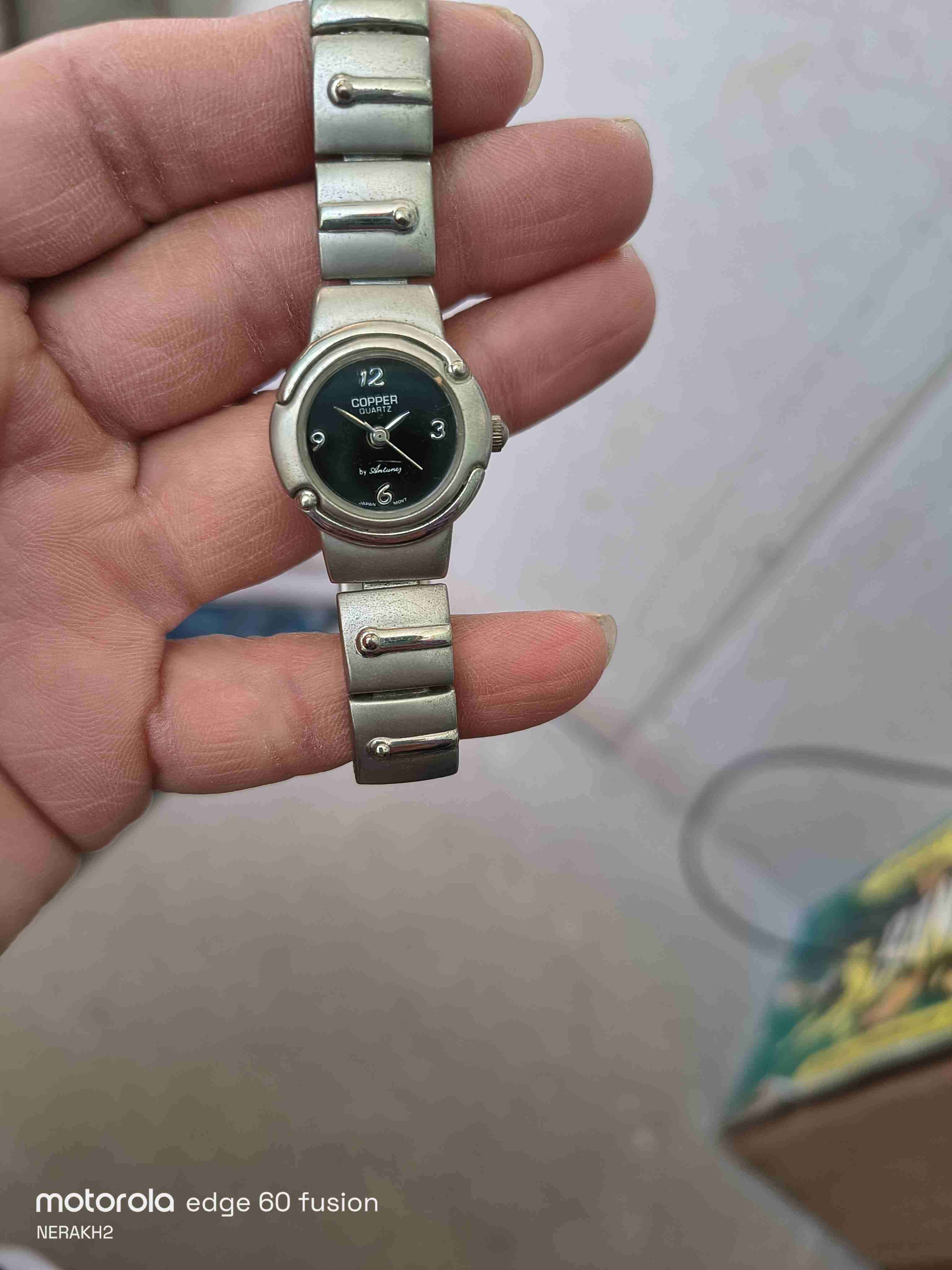 Reloj Plateado Clásico Unisex - miniatura 2