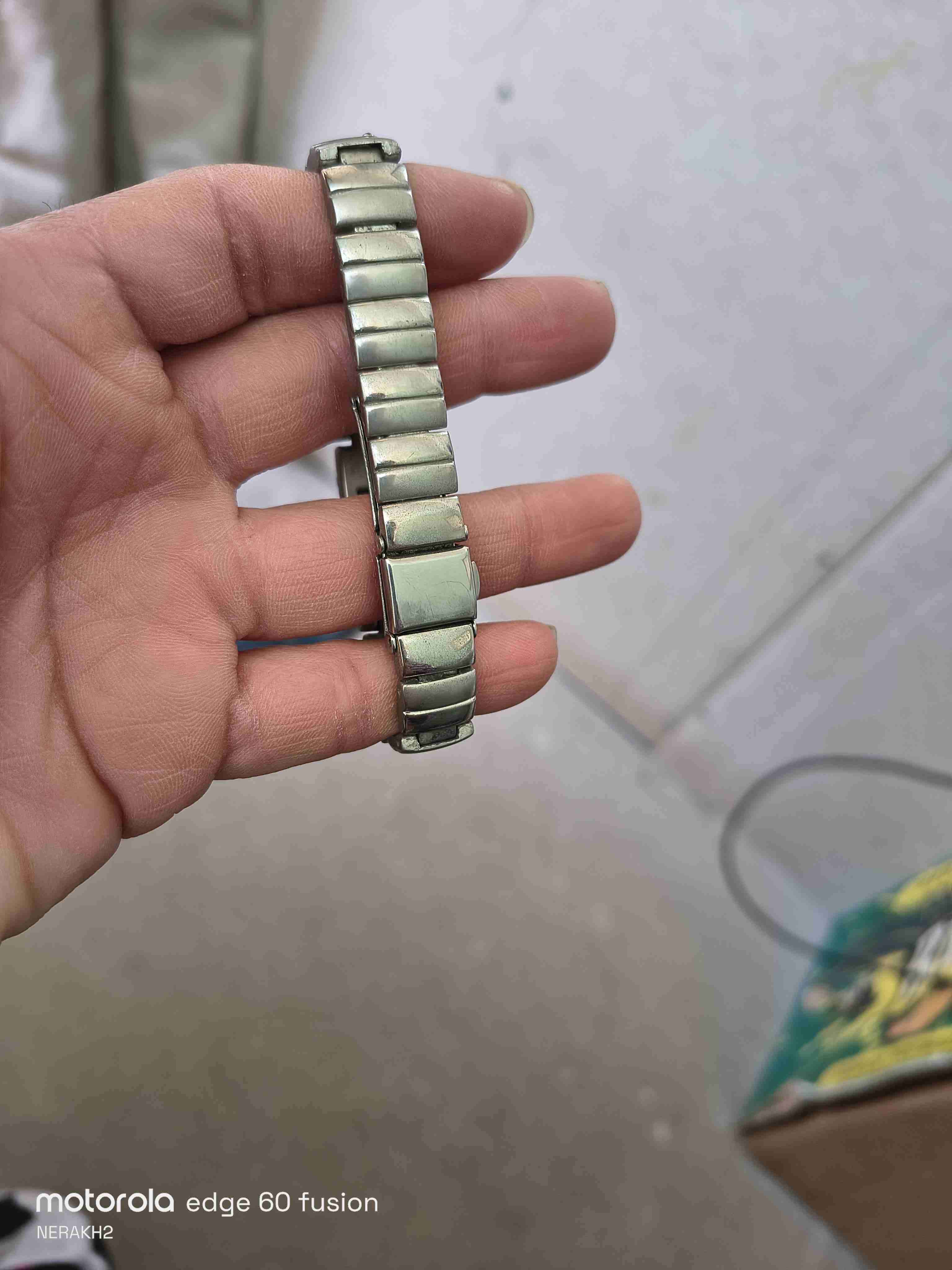 Reloj Plateado Clásico Unisex - miniatura 3