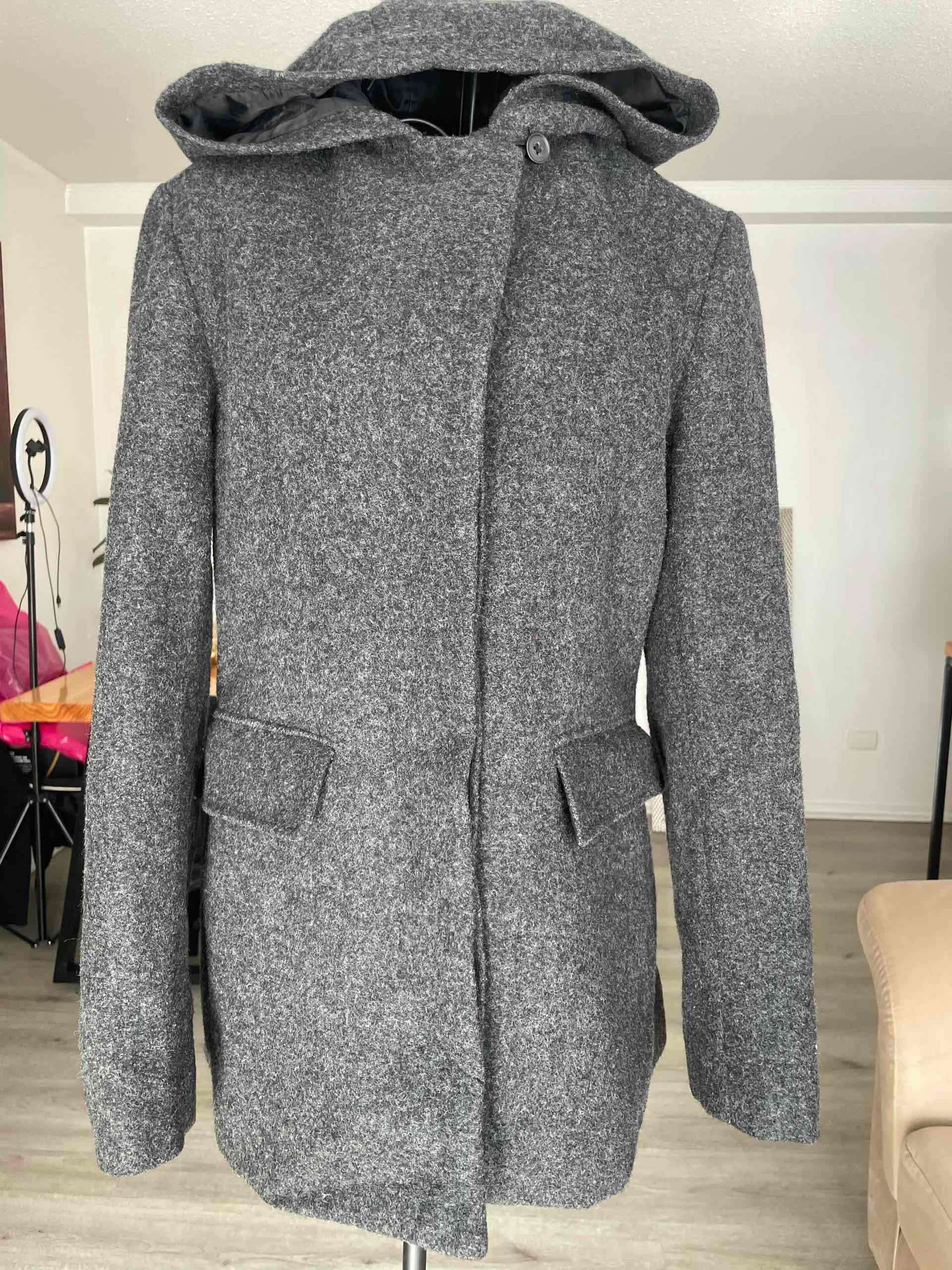 Abrigo gris con capucha, talla S - miniatura 1