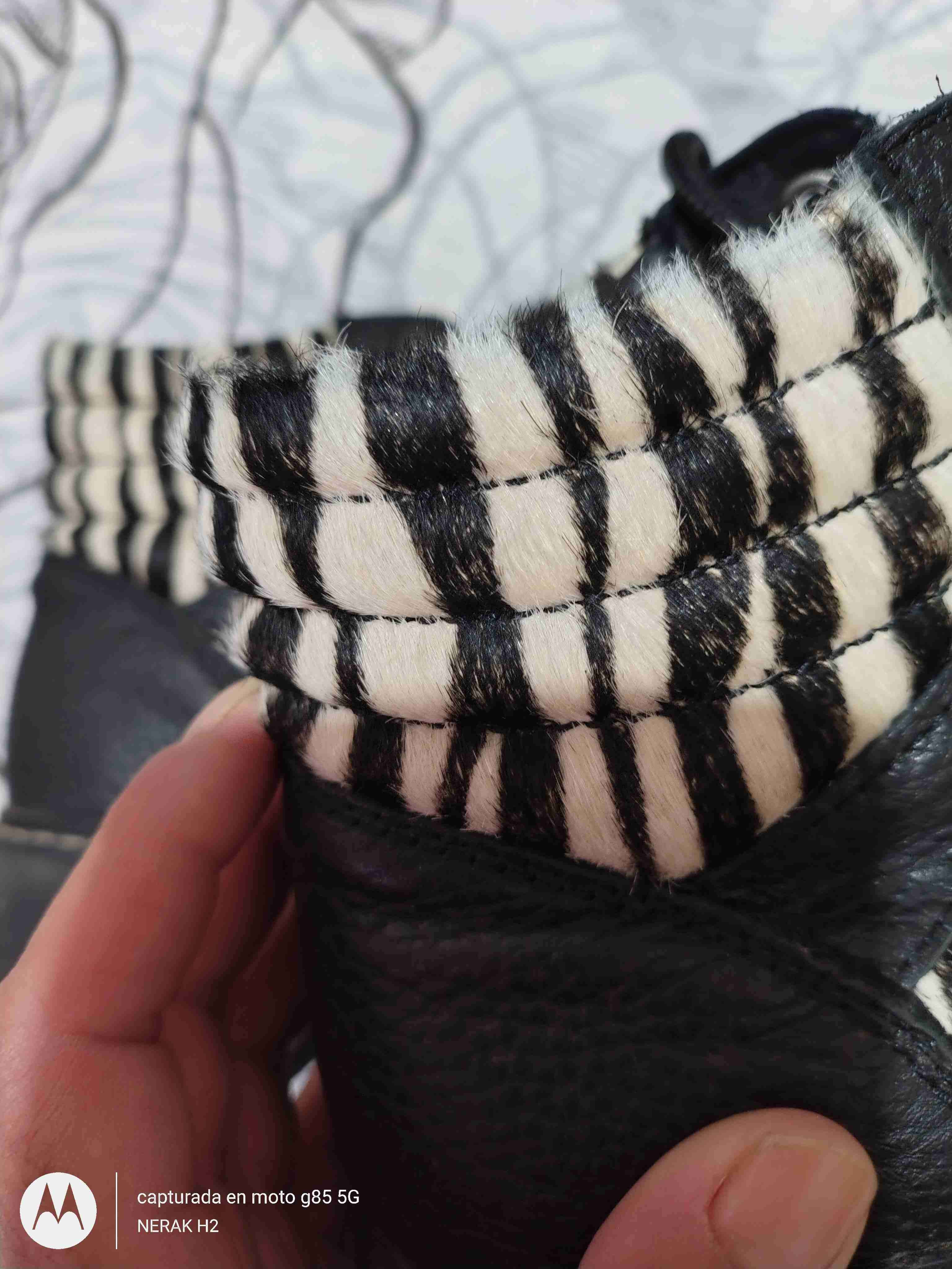 Botas de cuero con estampado cebra talla 36 - miniatura 2