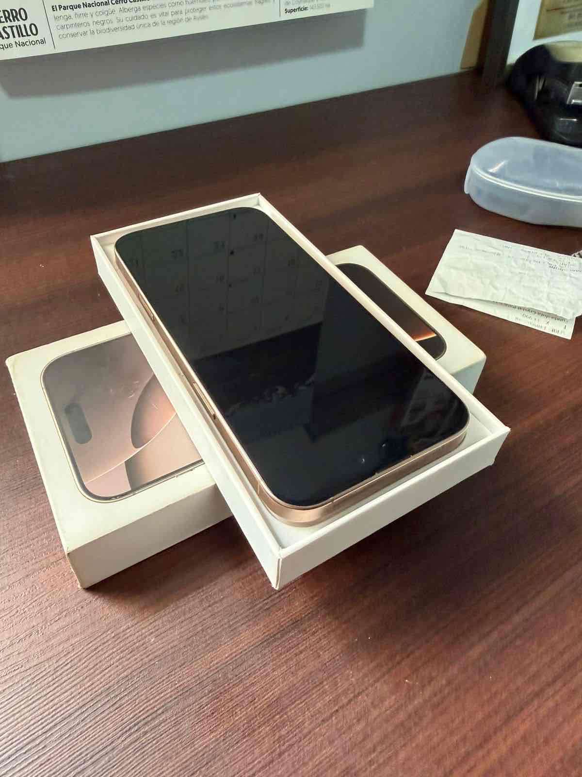 Iphone 16 pro max - miniatura 1