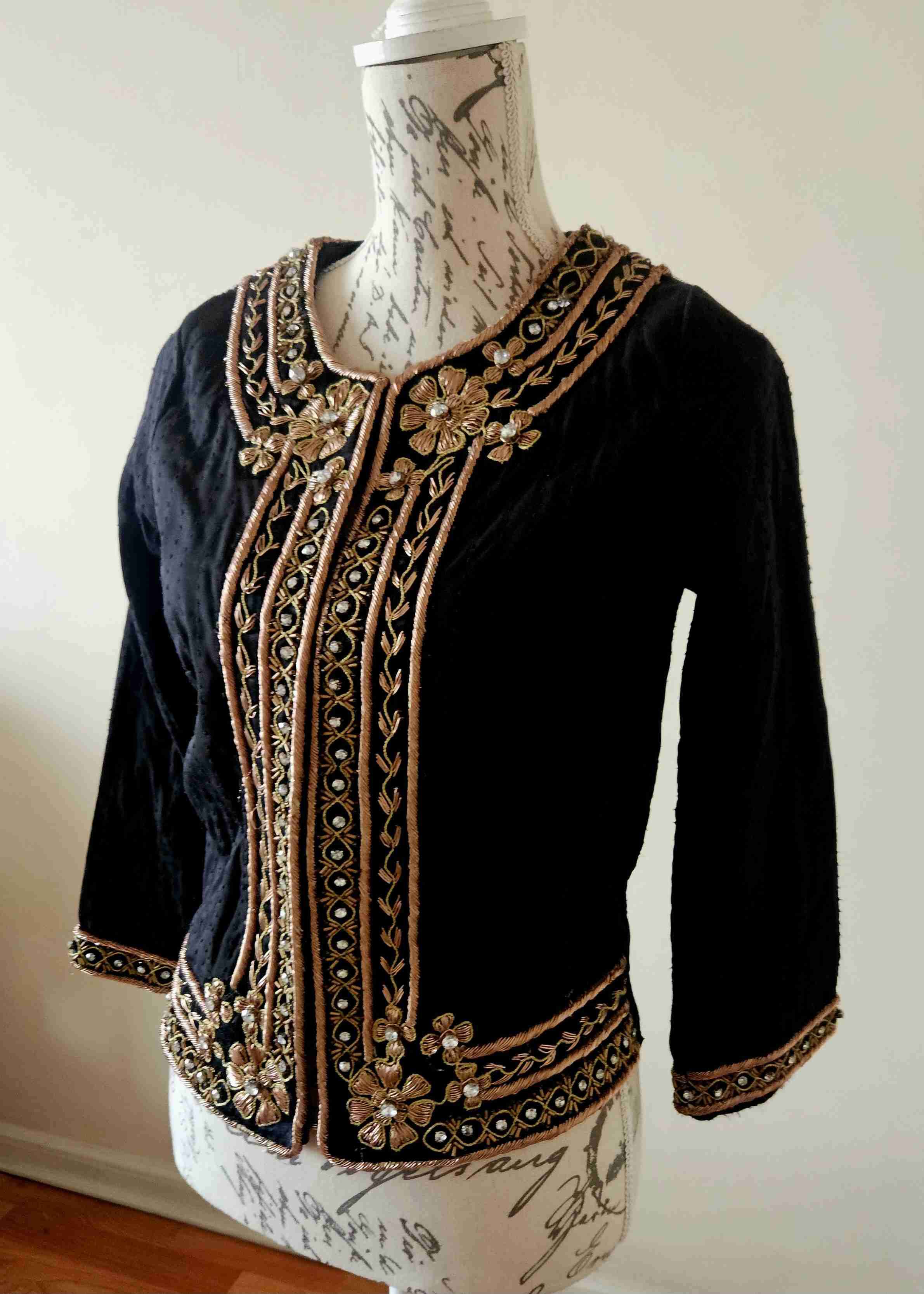 Chaqueta negra bordada Rapsodia - miniatura 2