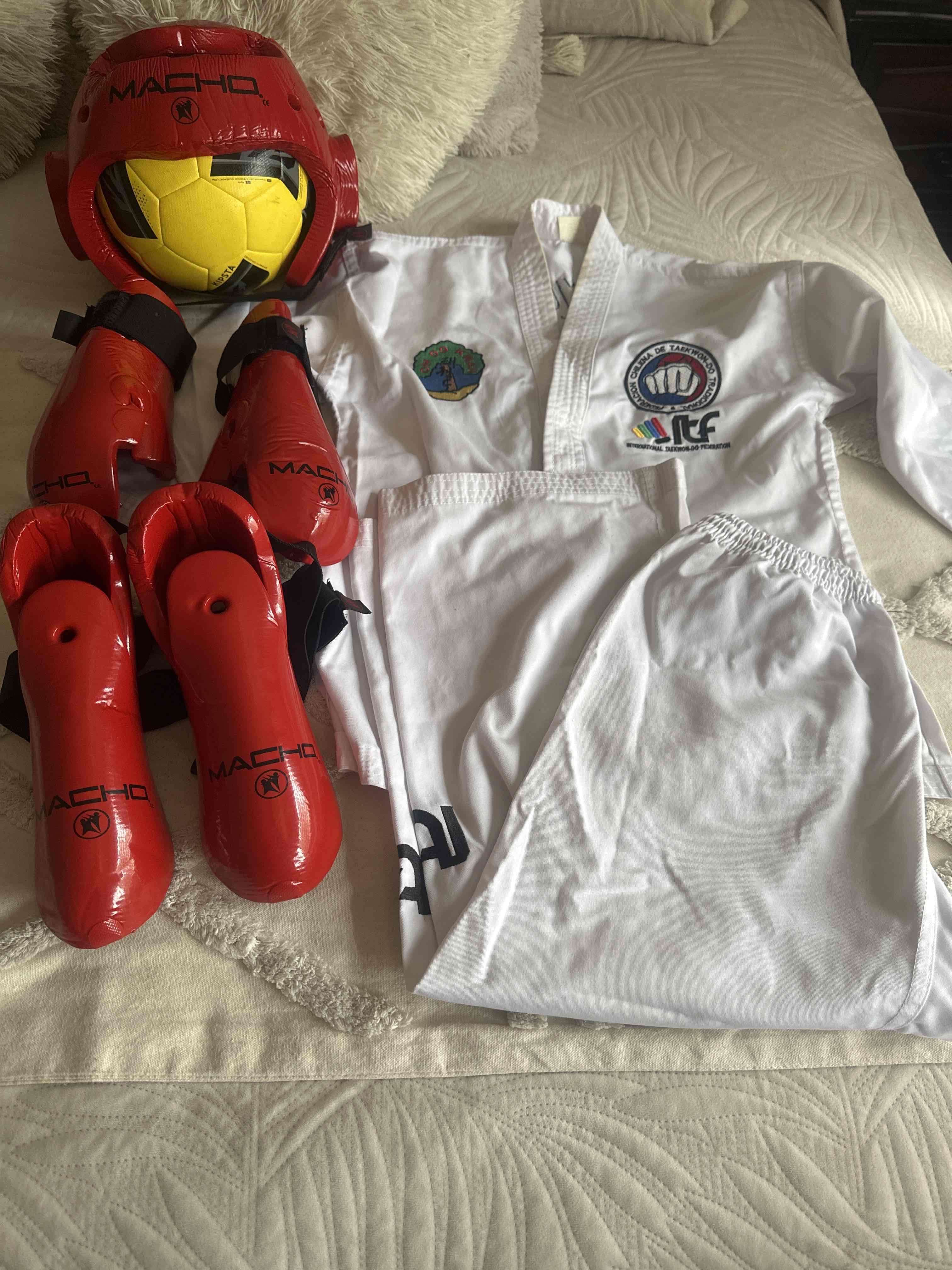 Equipamiento completo de taekwondo - miniatura 1