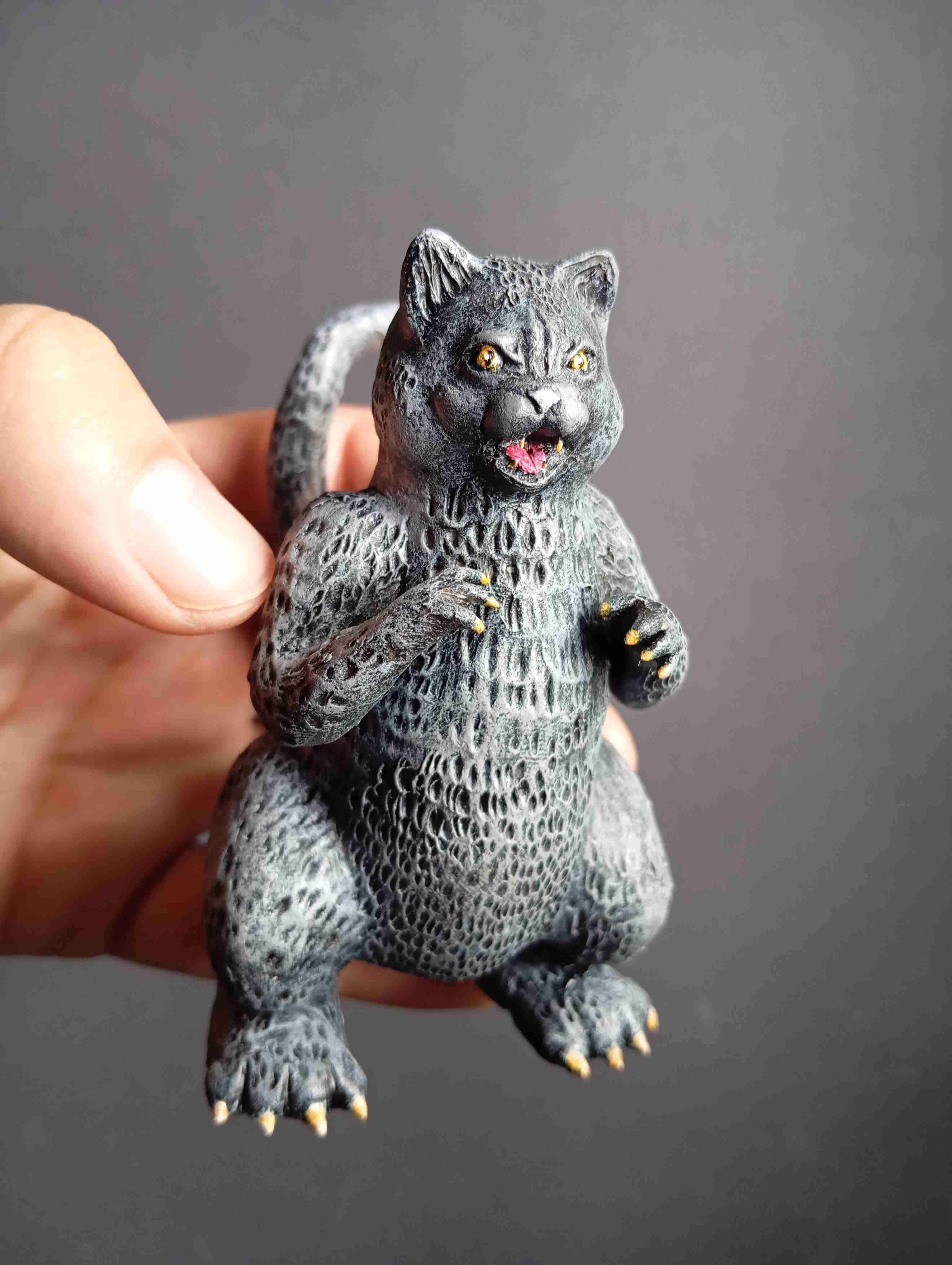Figura meowzilla - miniatura 1