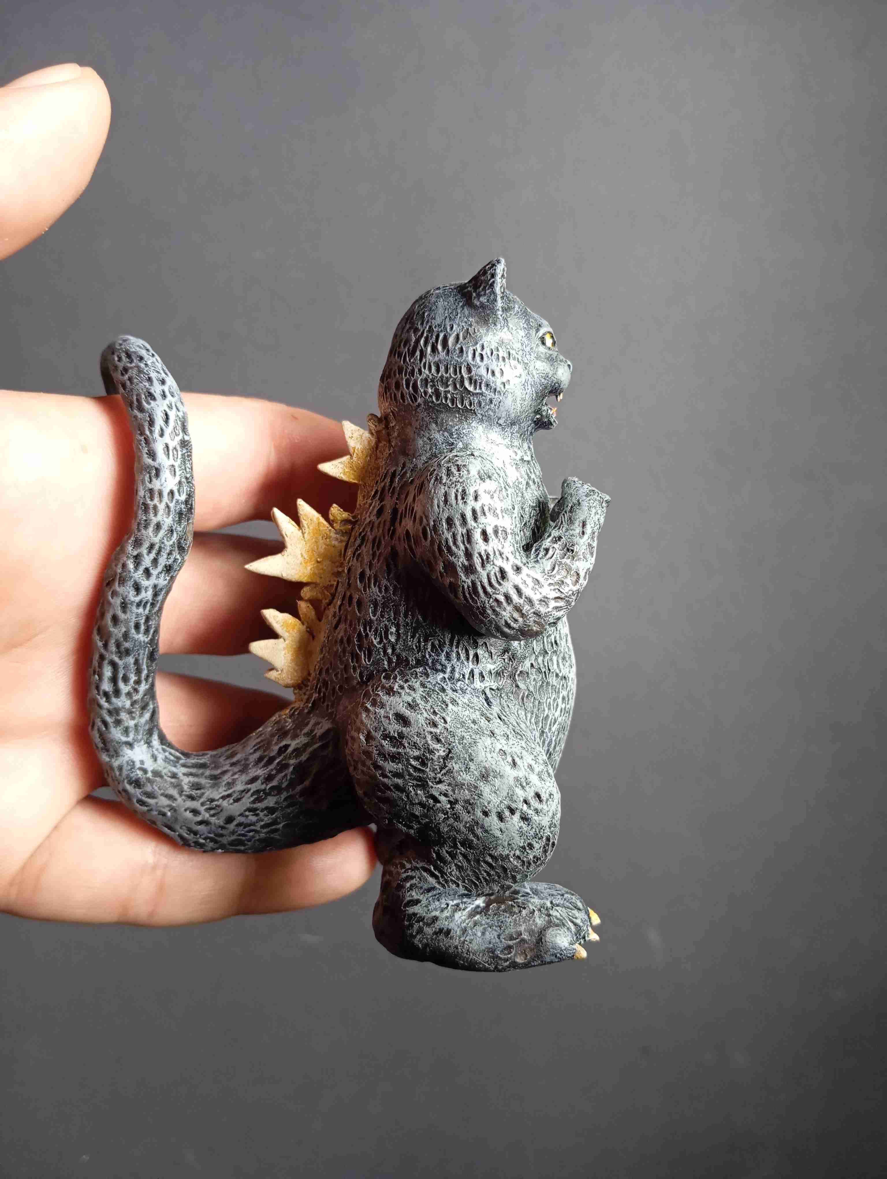 Figura meowzilla - miniatura 3