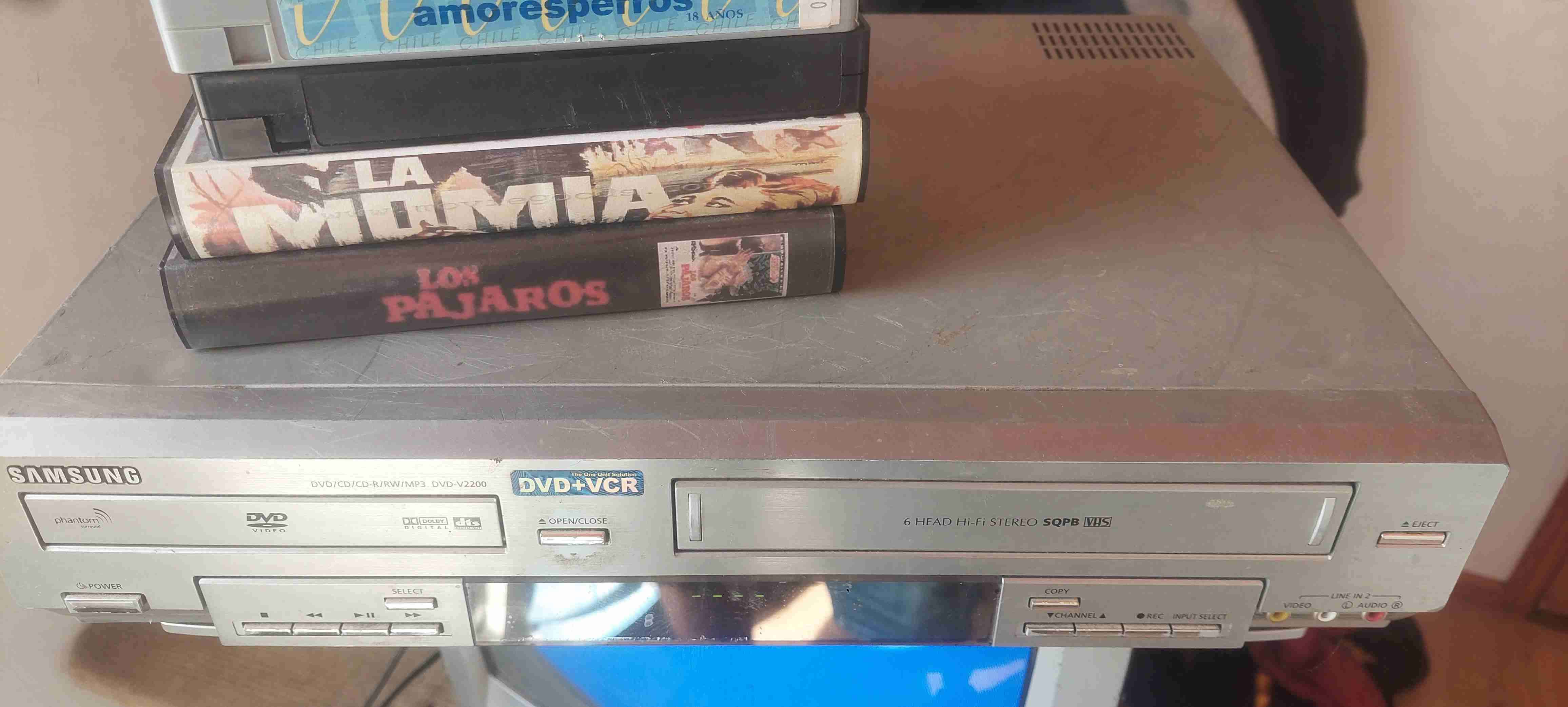 Reproductor DVD Samsung plateado - miniatura 2