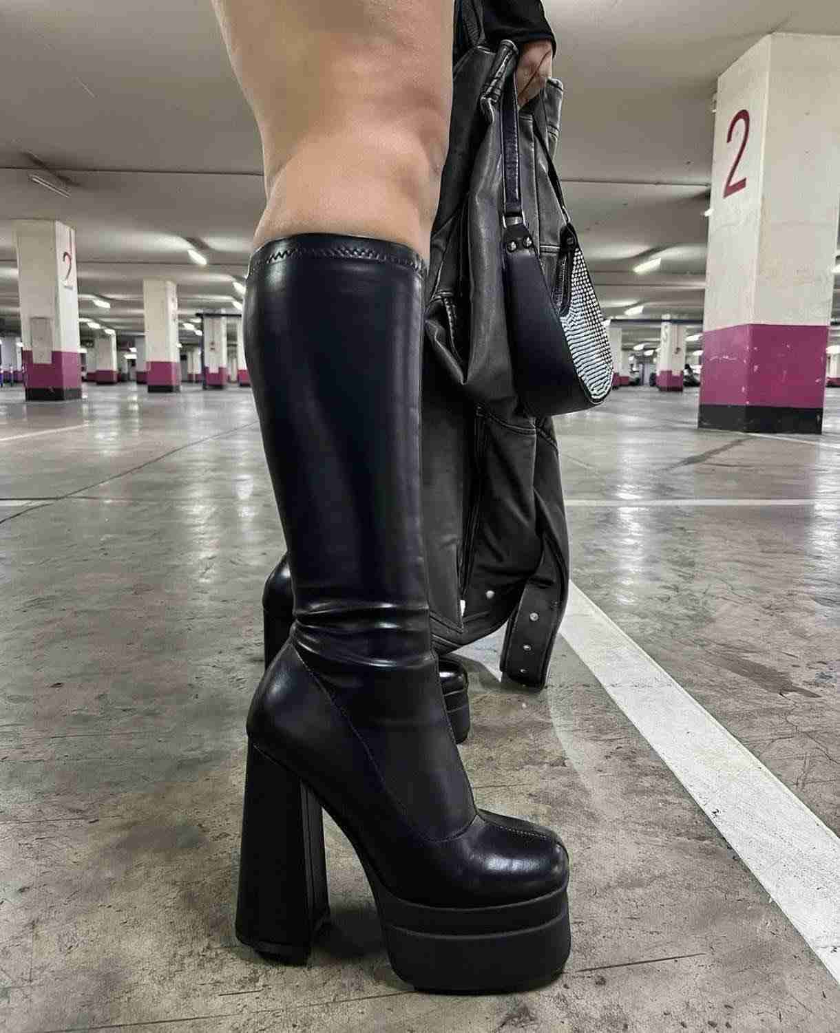 Botas negras estilo Bratz