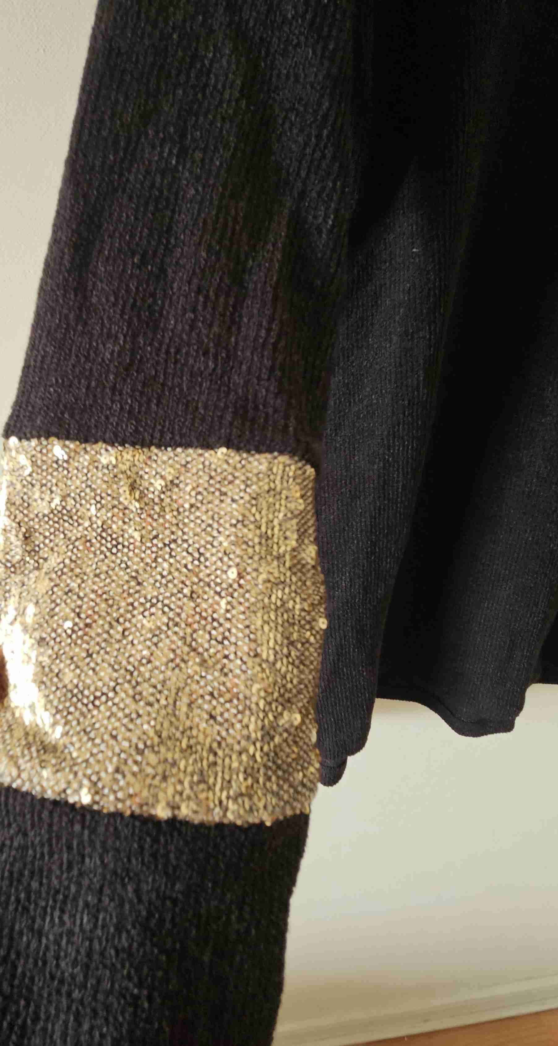 Sweater largo negro con aplicaciones - miniatura 4