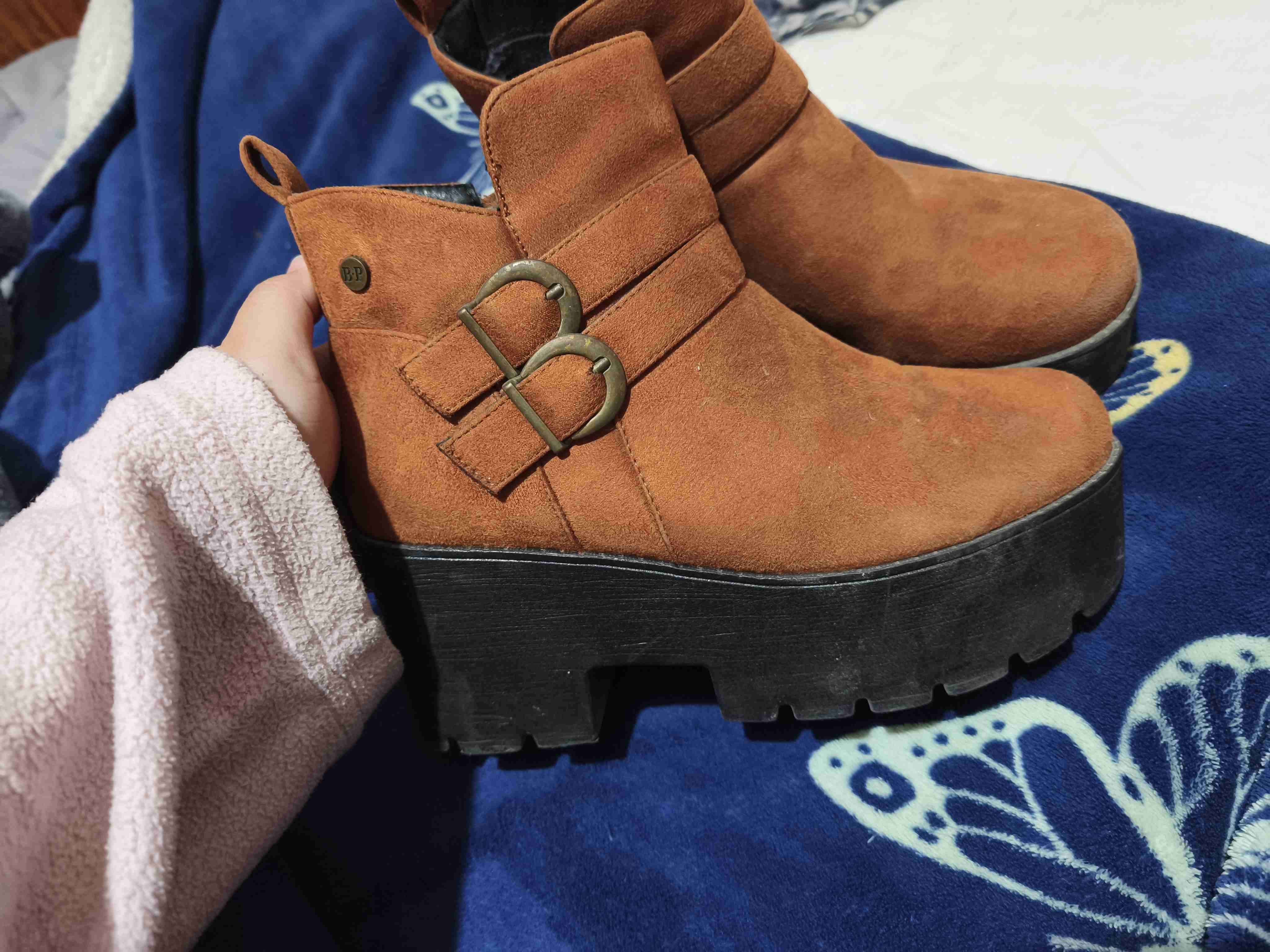 Botines de gamuza marrón con tacón - miniatura 1