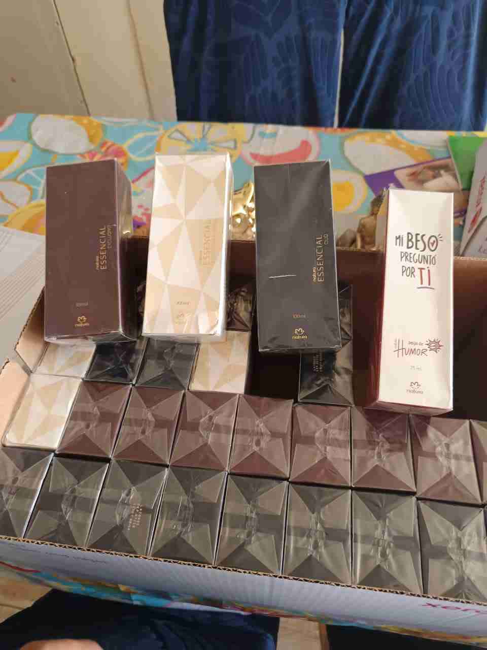 Perfumes variados nuevos - miniatura 1