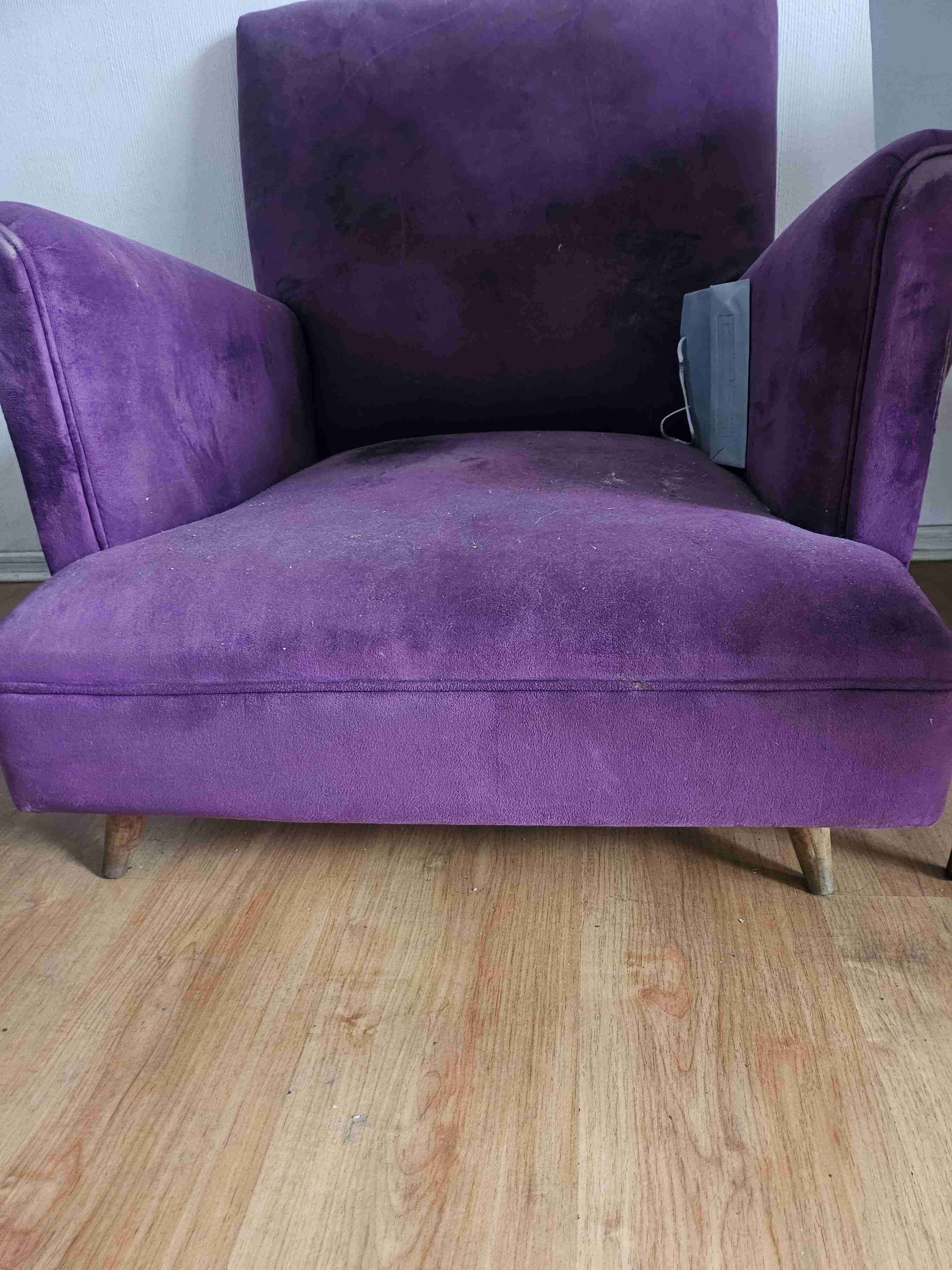 Sillón morado usado - miniatura 2
