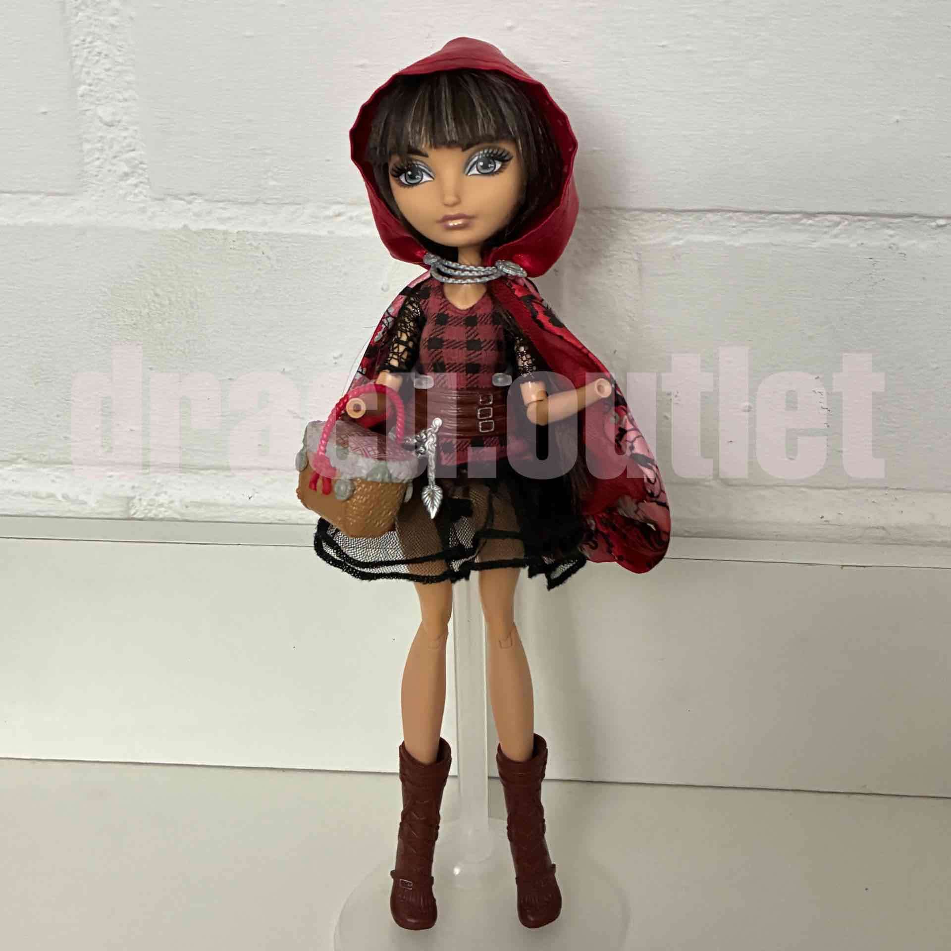 Muñeca Cerise Hood Ever After High - miniatura 1