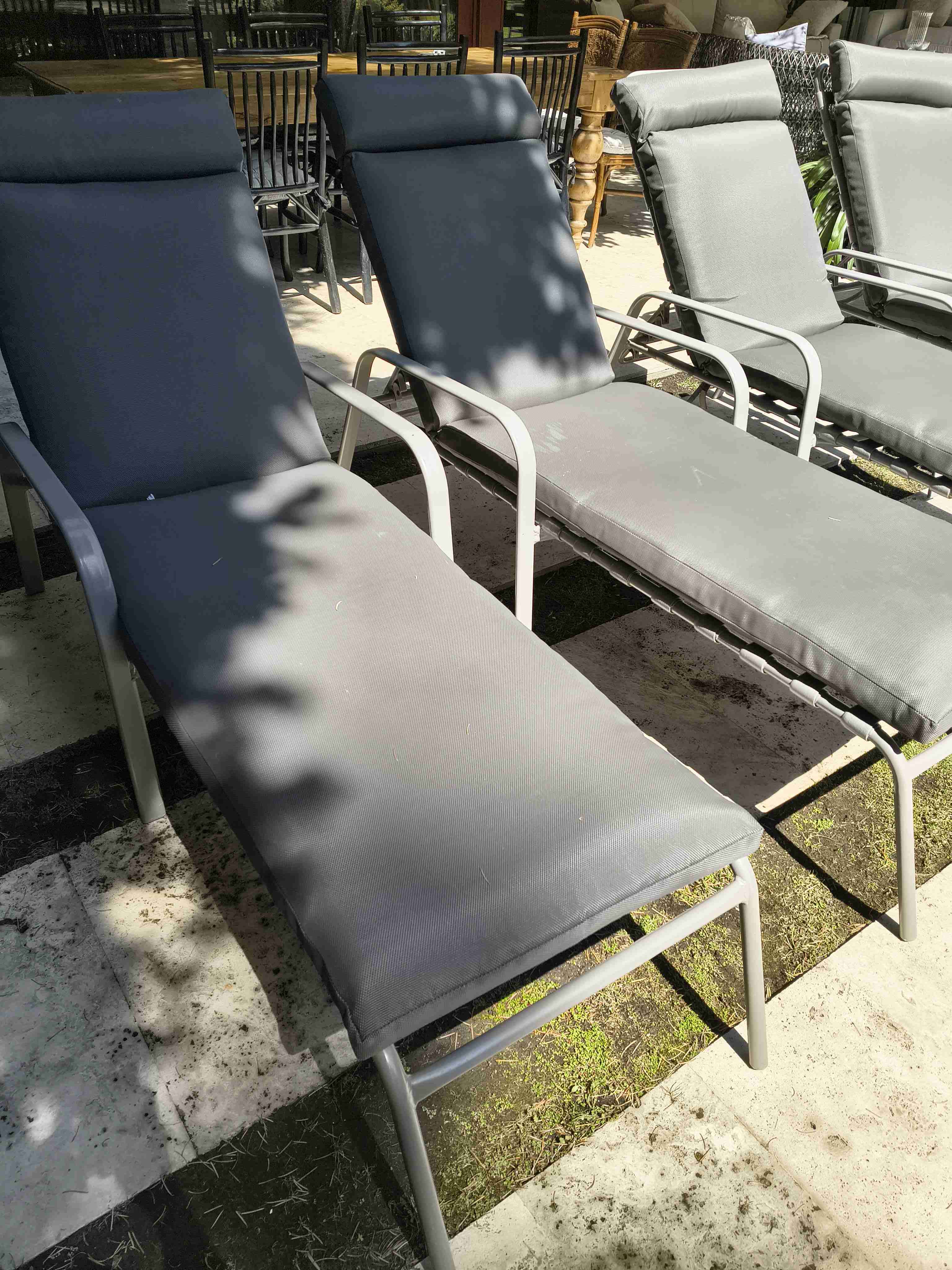 Reposeras de jardín gris - miniatura 3