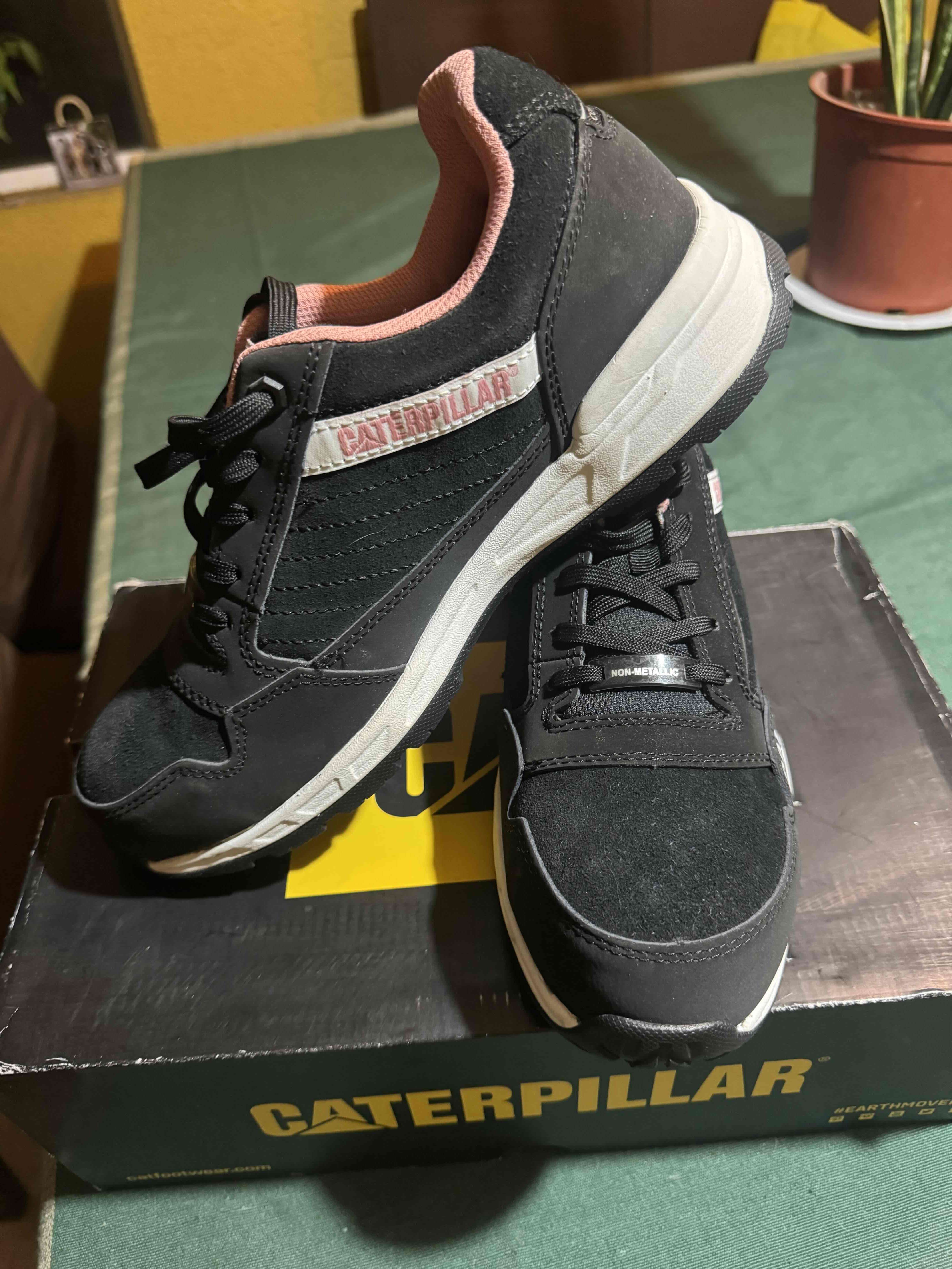 Zapatillas de seguridad negras Caterpillar - miniatura 1