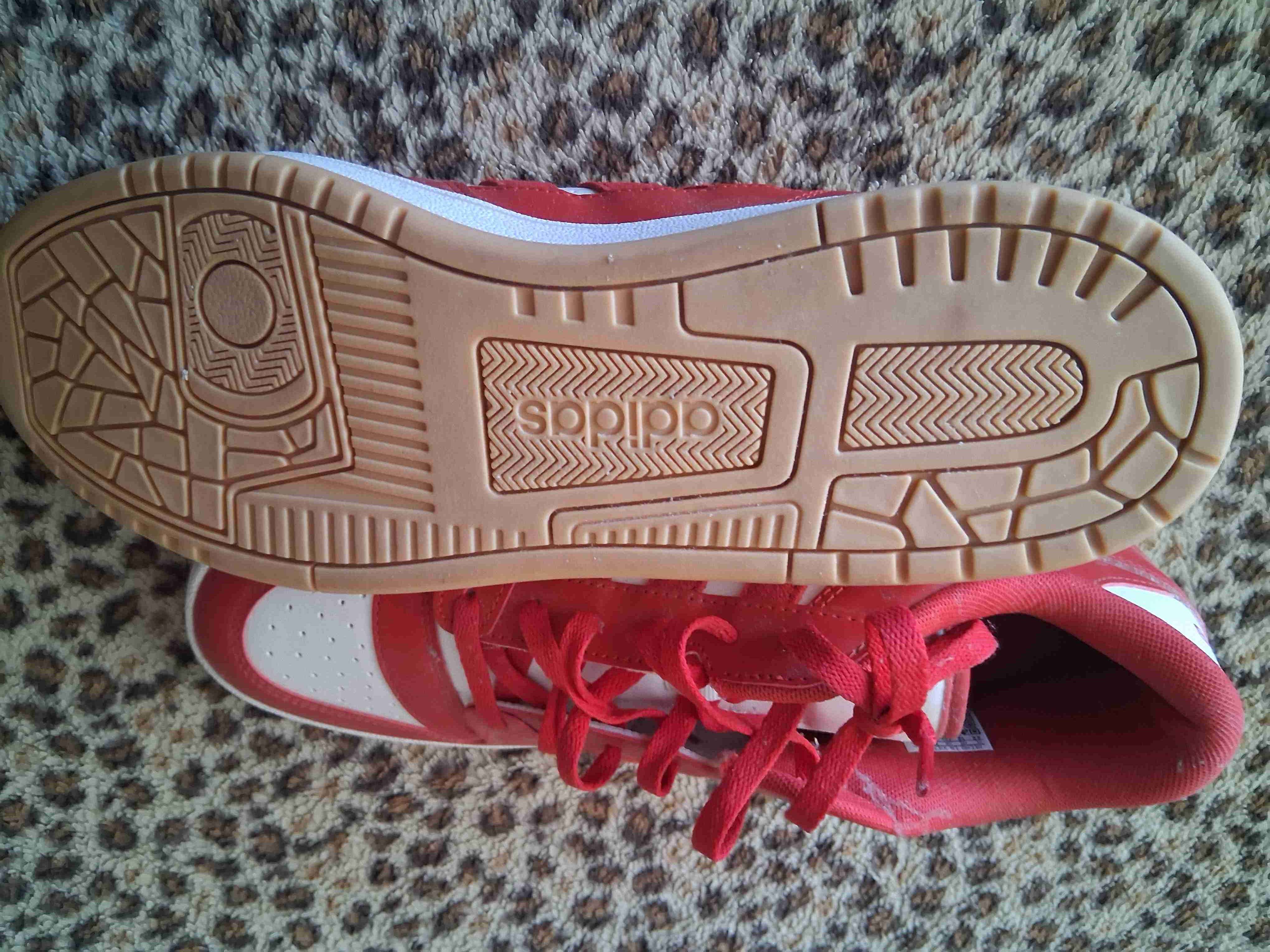 Zapatillas deportivas rojas
