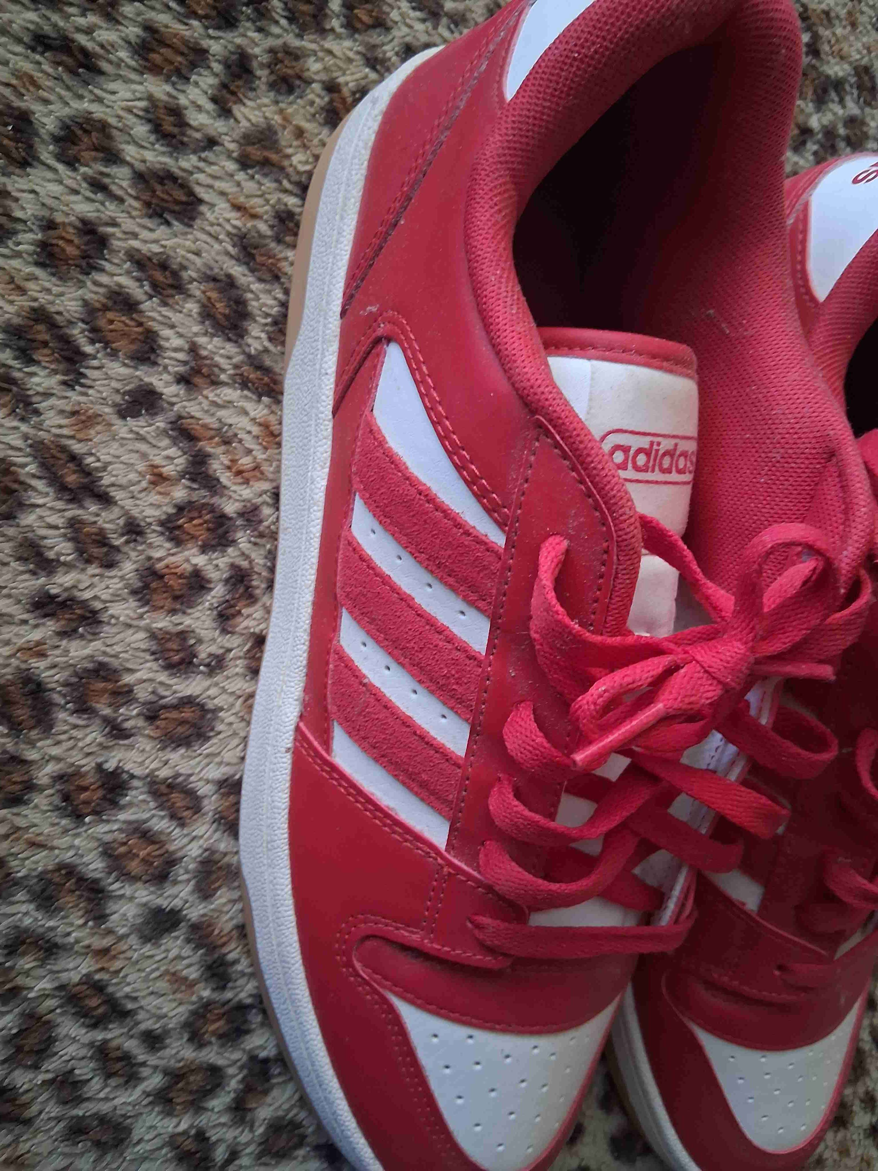 Zapatillas deportivas rojas - miniatura 2