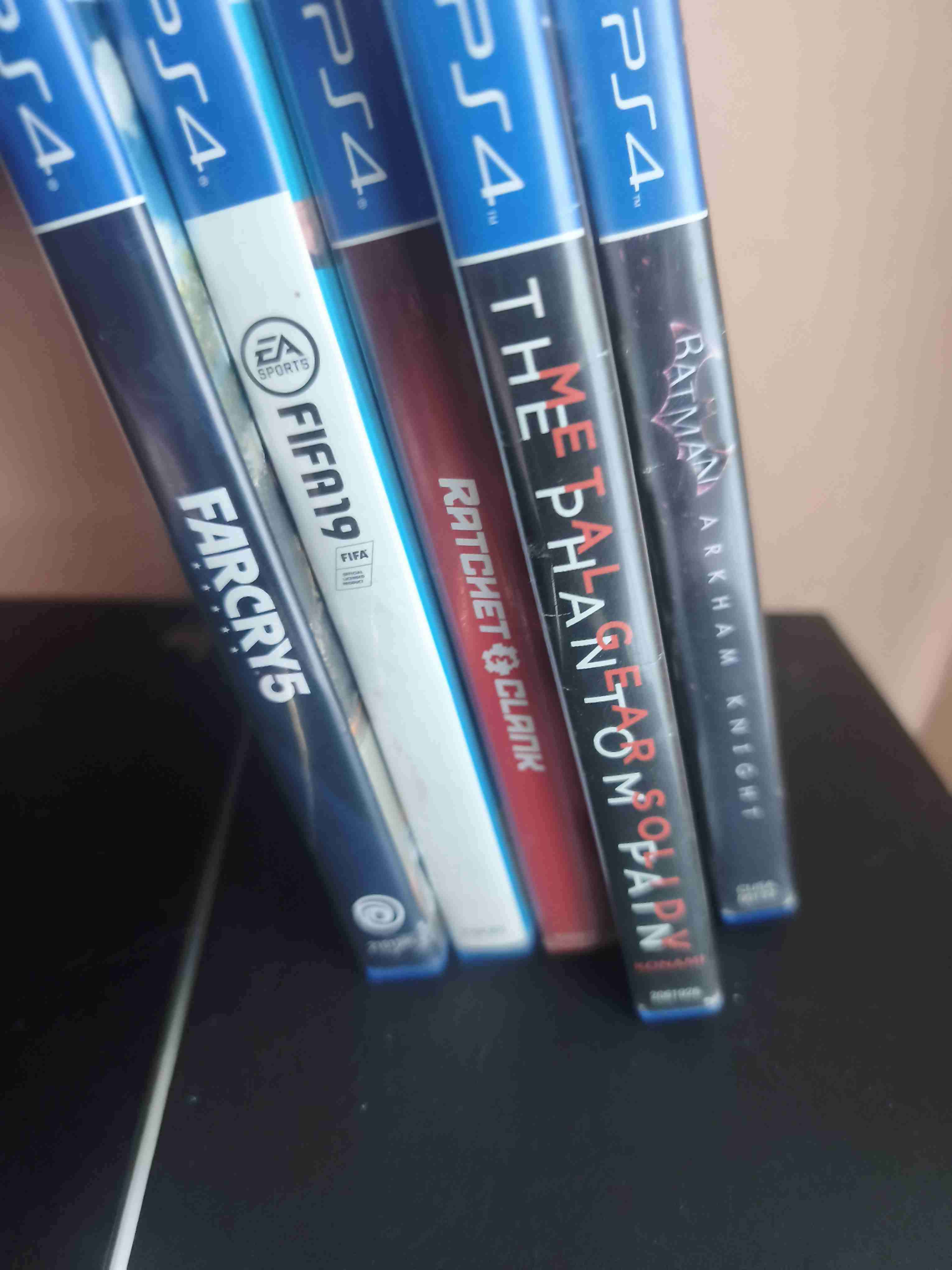 Consola PS4 con juegos - miniatura 3