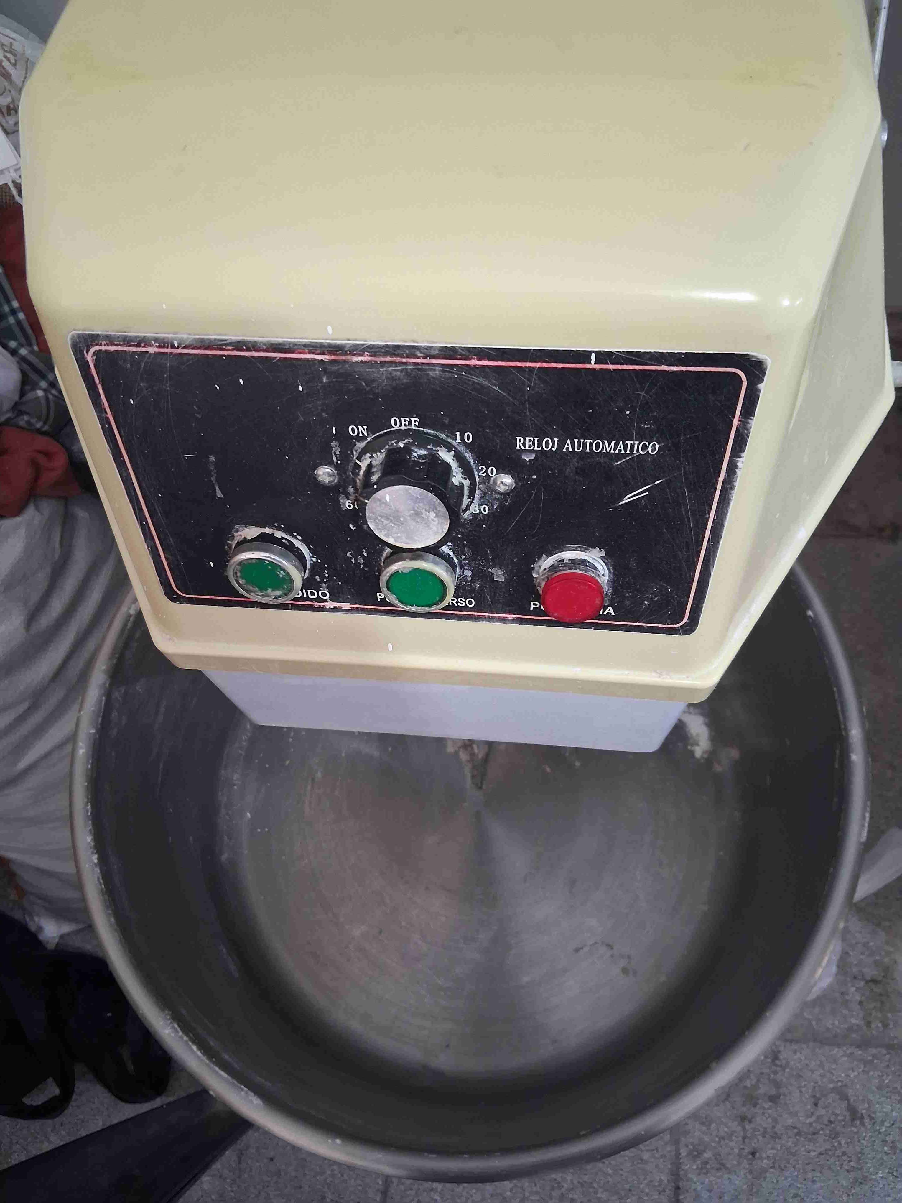 Amasadora industrial usada