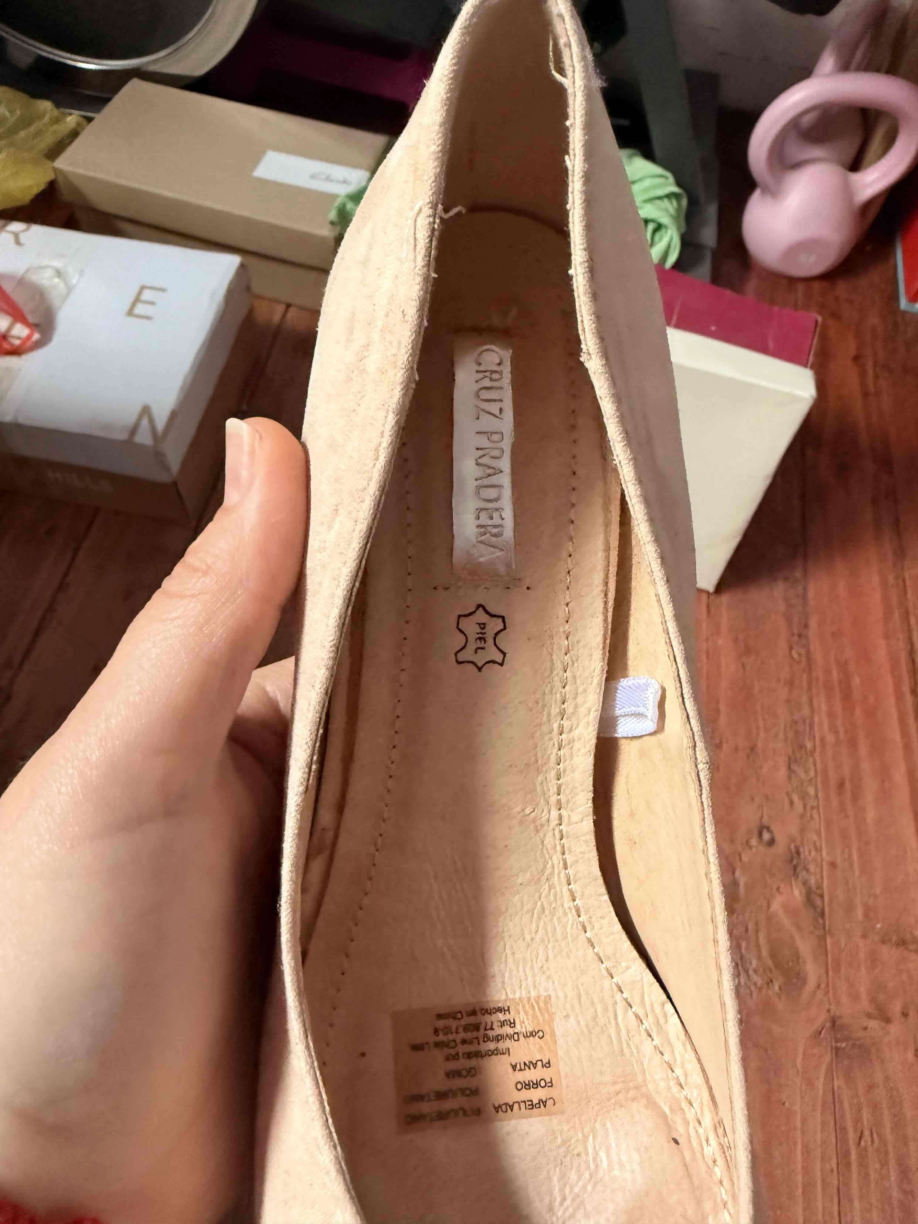 Zapatos de tacón beige - miniatura 4