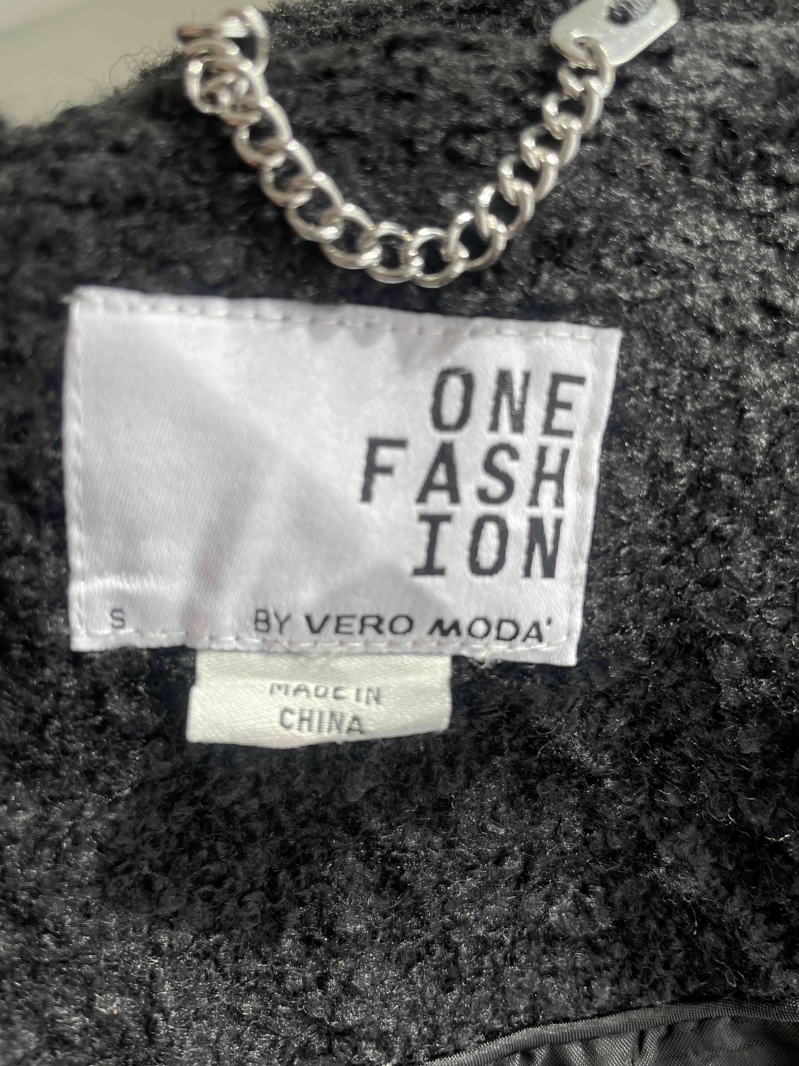 Abrigo negro con cierre - miniatura 3