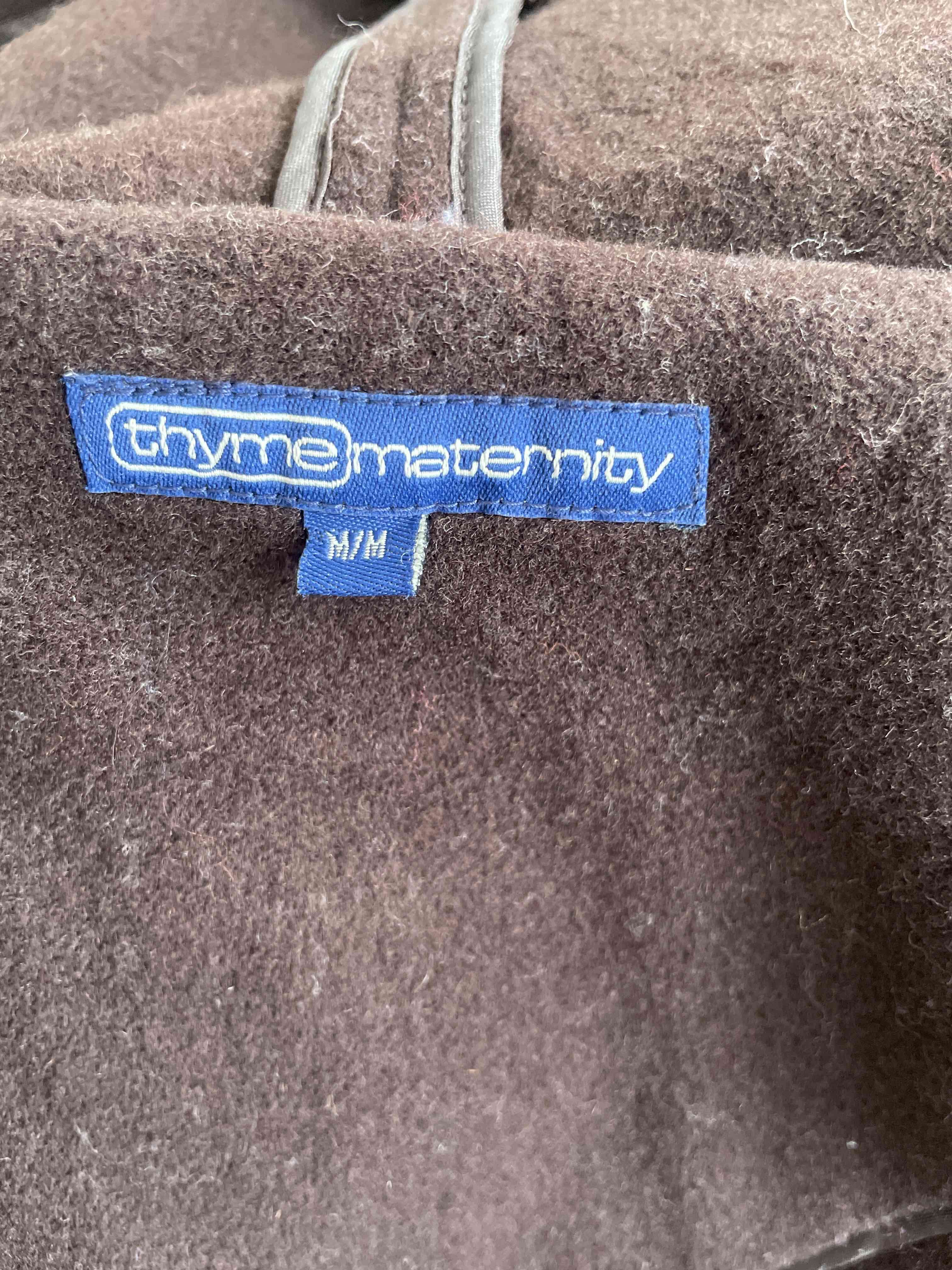 Abrigo largo marrón con capucha - miniatura 3