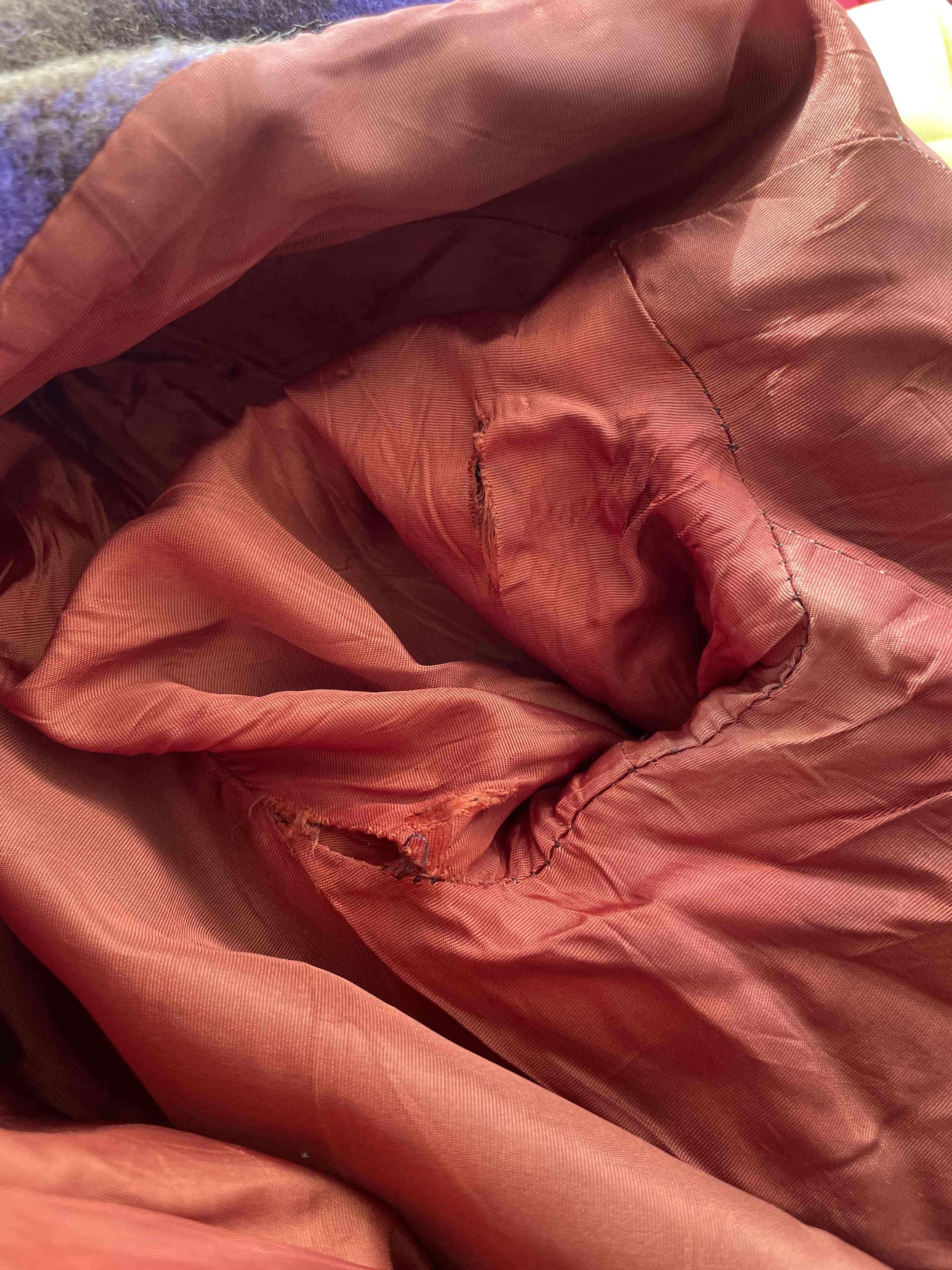 Chaqueta de lana a cuadros morada y café - miniatura 3