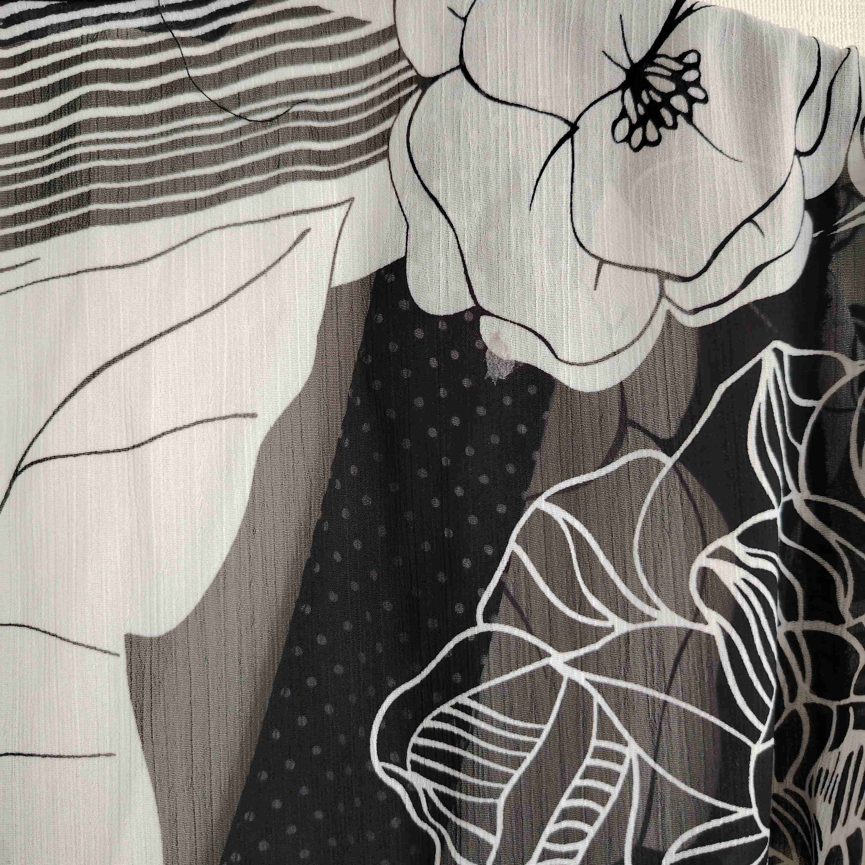 Blusa Intrigue M Blanco y Negro - miniatura 4