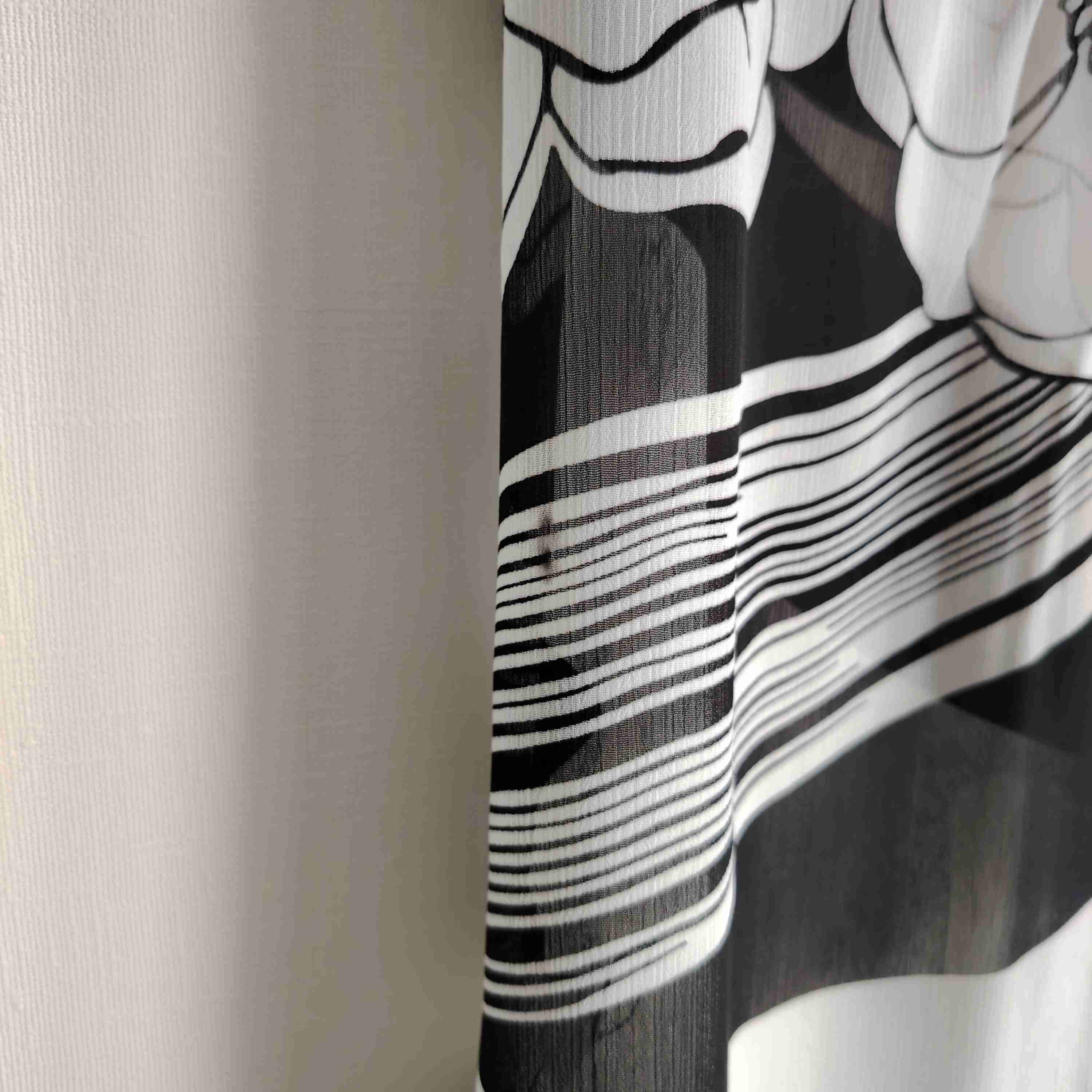 Blusa Intrigue M Blanco y Negro - miniatura 5