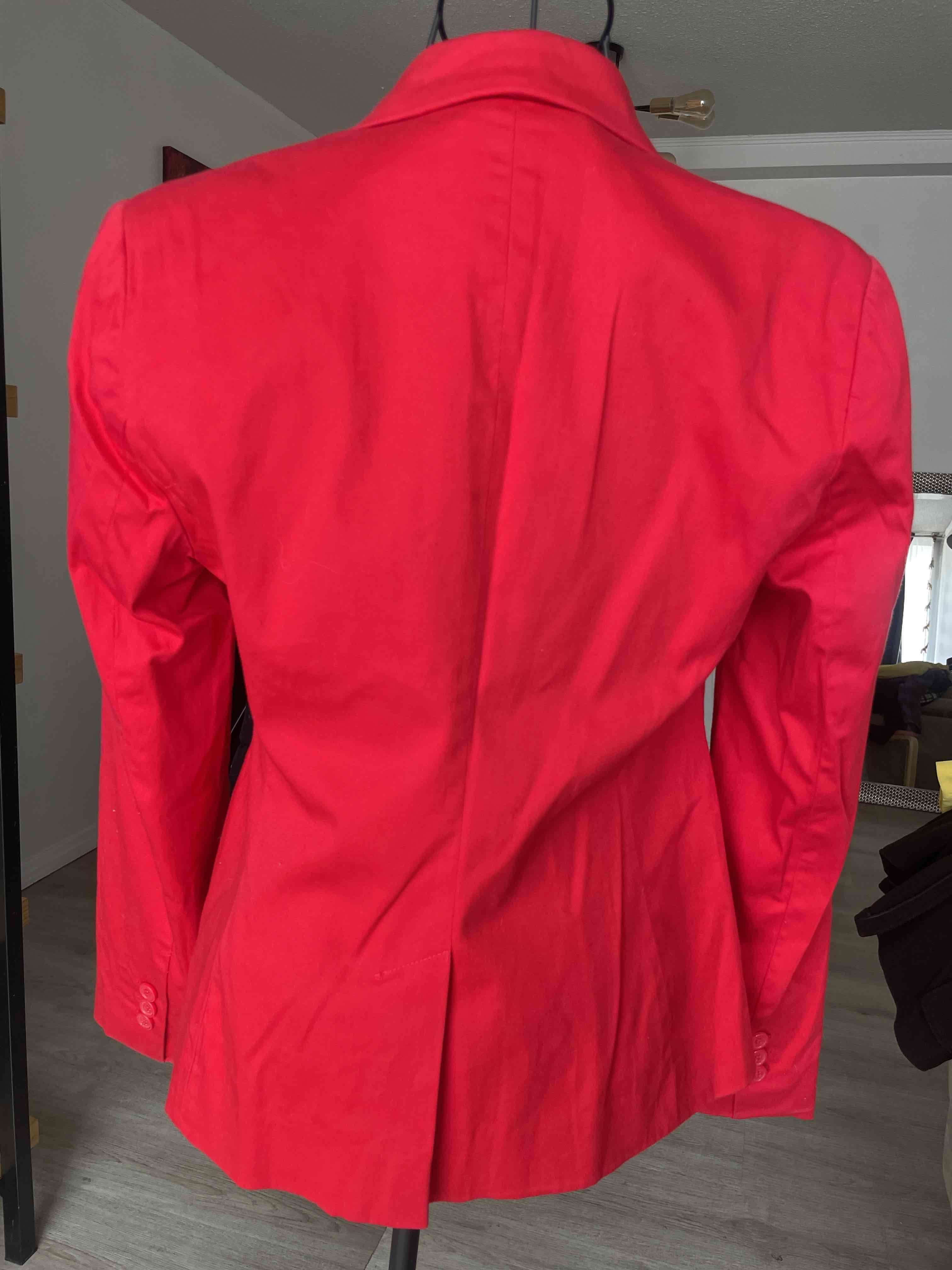 Blazer rojo elegante para mujer - miniatura 2