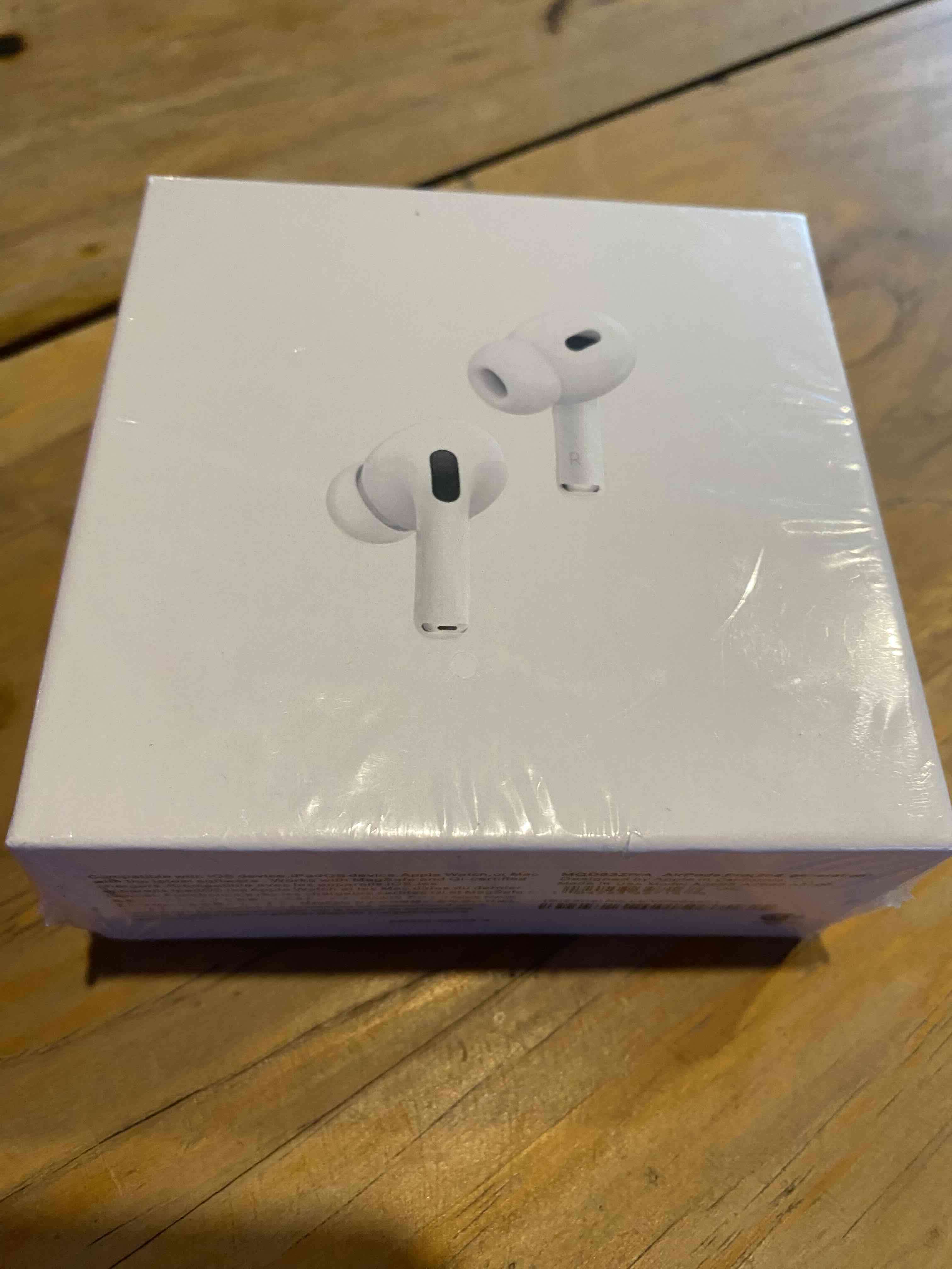 AirPods Pro 2da Generación - miniatura 2