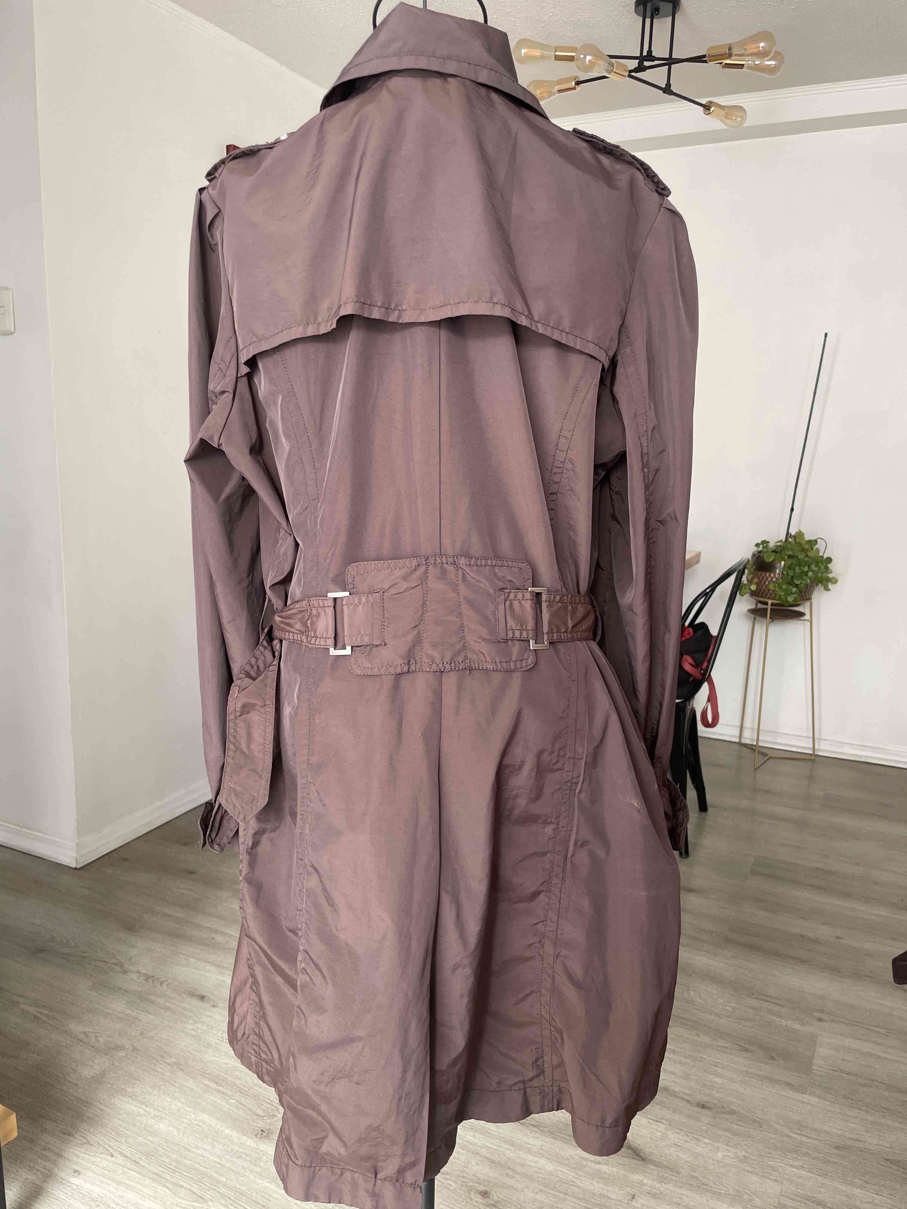 Abrigo trench marrón, talla XL. - miniatura 2