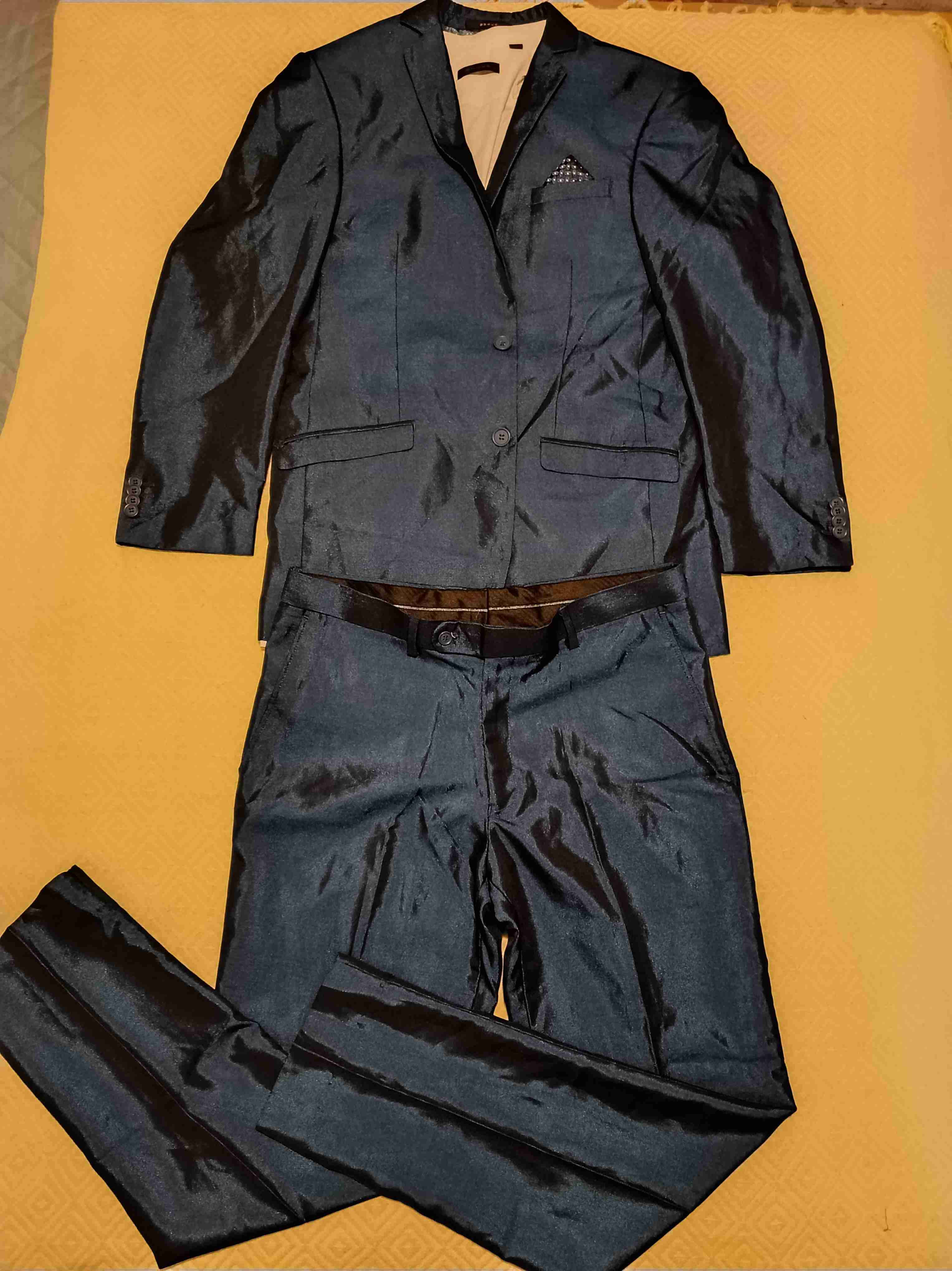 Traje azul elegante para hombre - miniatura 1