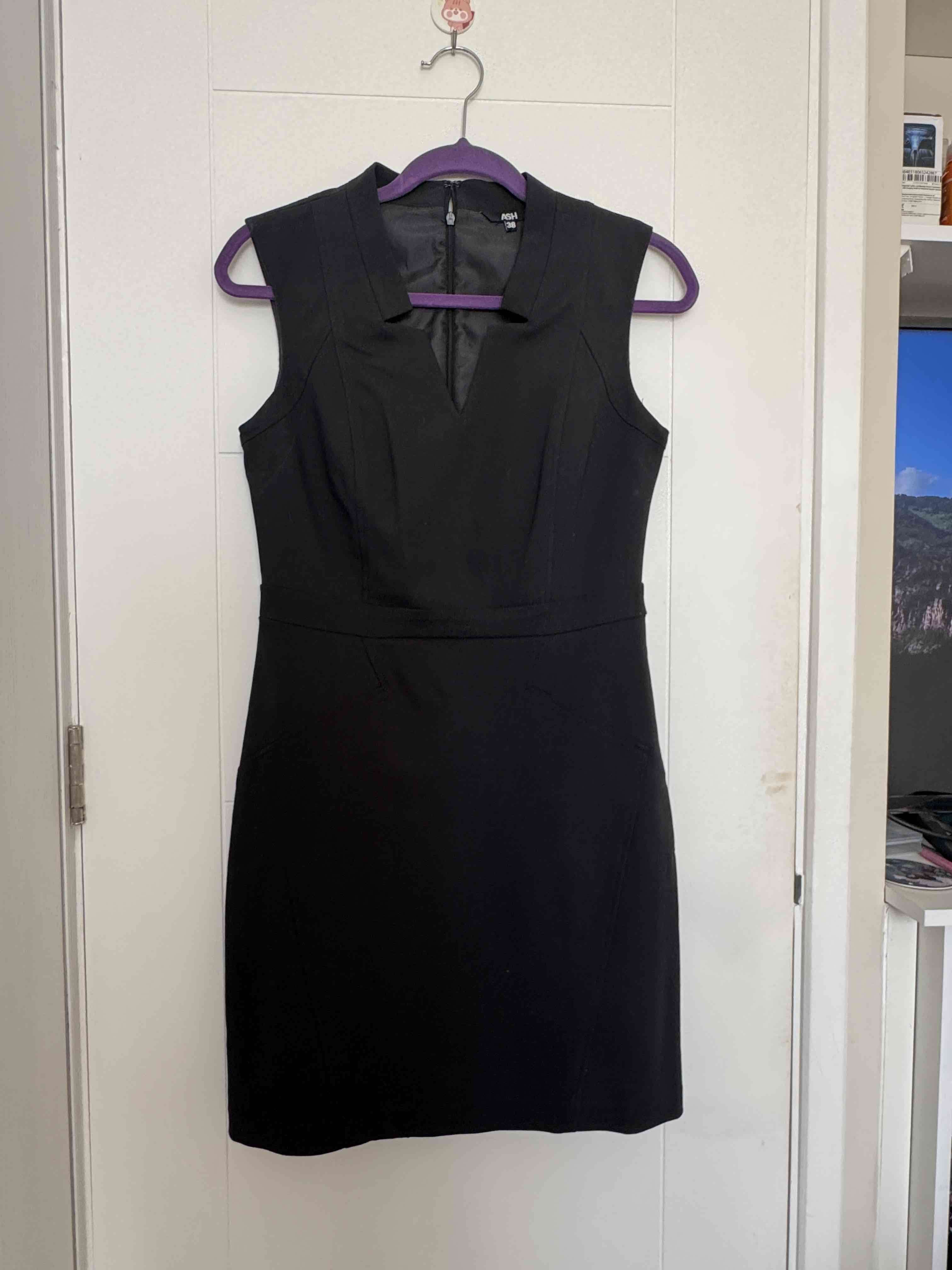 Vestido negro sin mangas