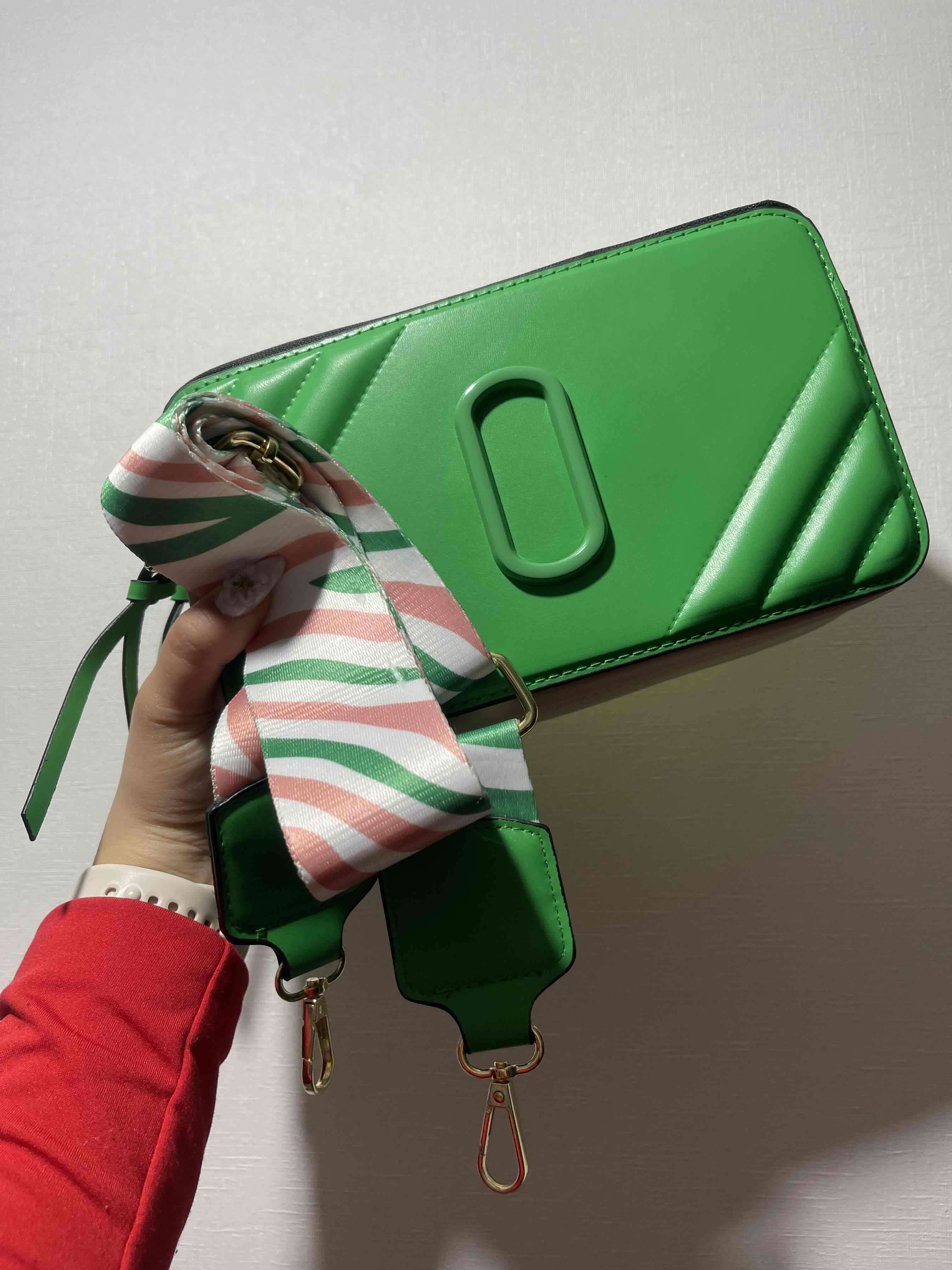 Bandolera verde con correa estampada - miniatura 3