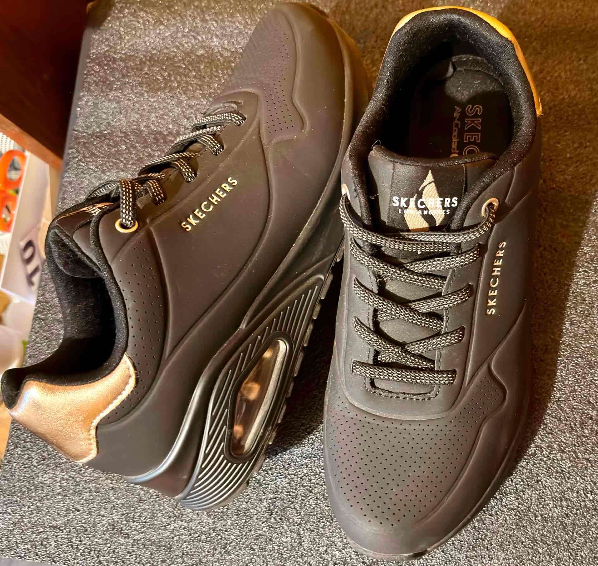 Zapatillas Skechers negras - miniatura 2