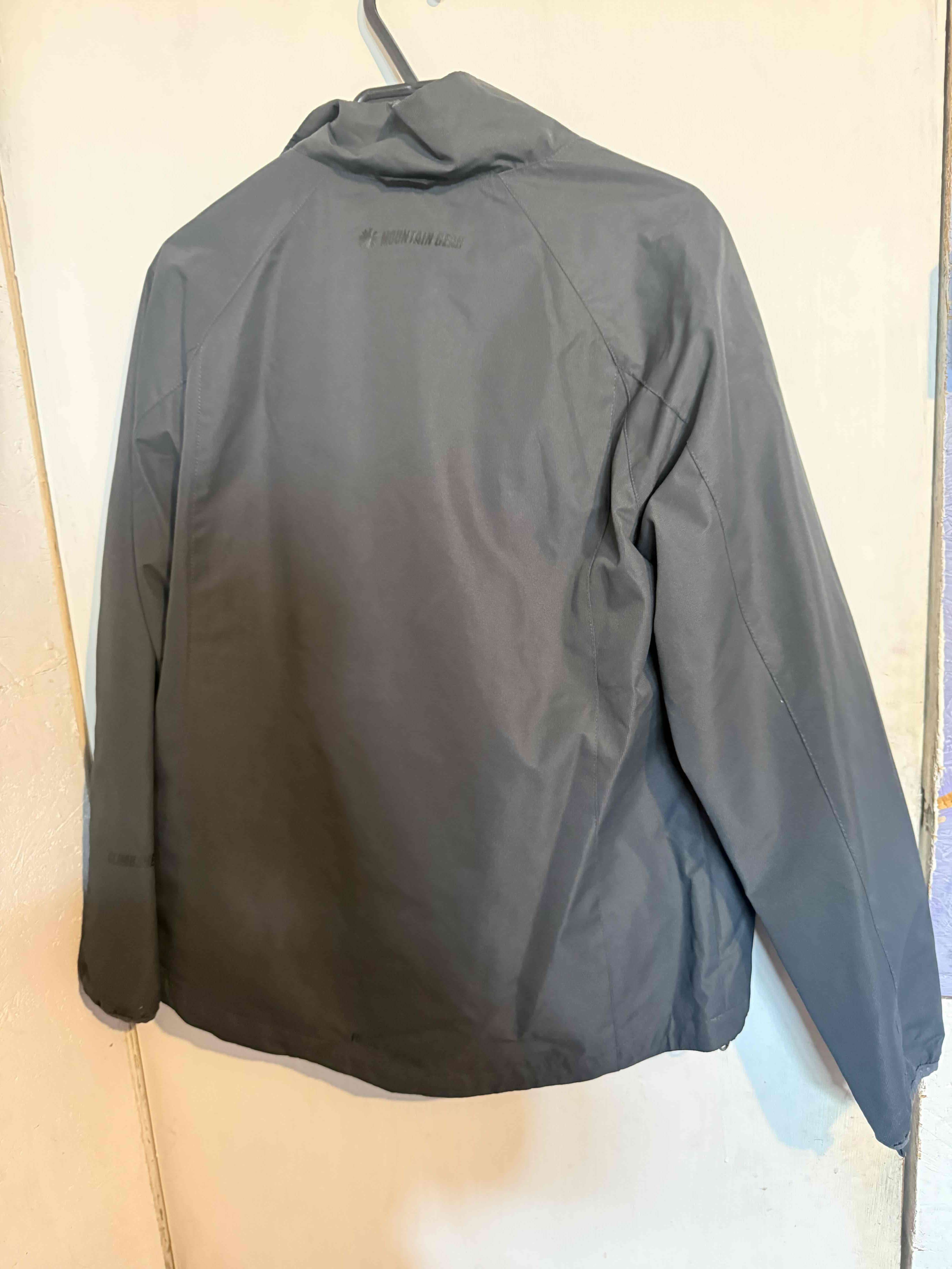 Chaqueta negra impermeable Mountain Gear - miniatura 3