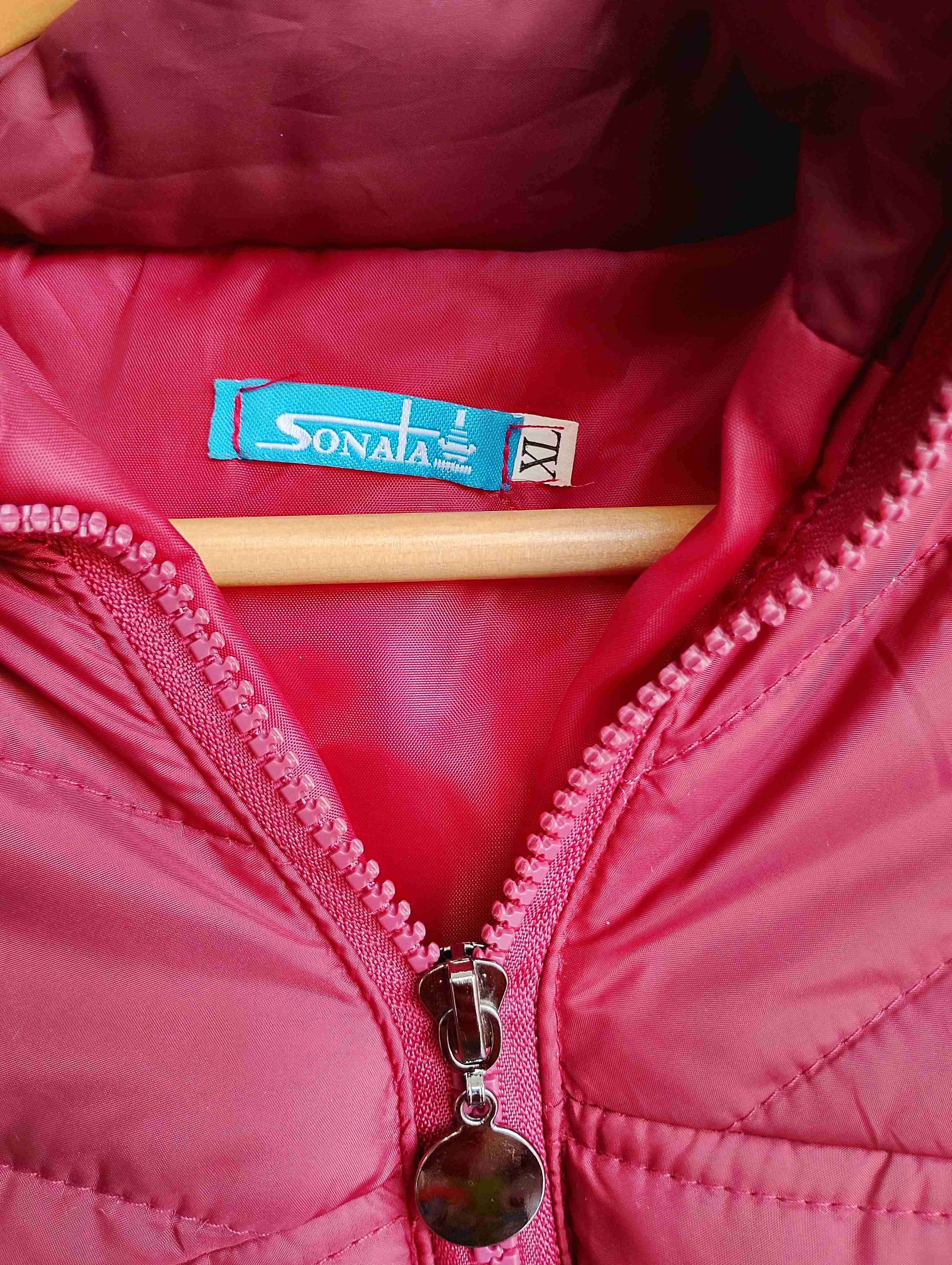 Chaqueta acolchada roja - miniatura 2