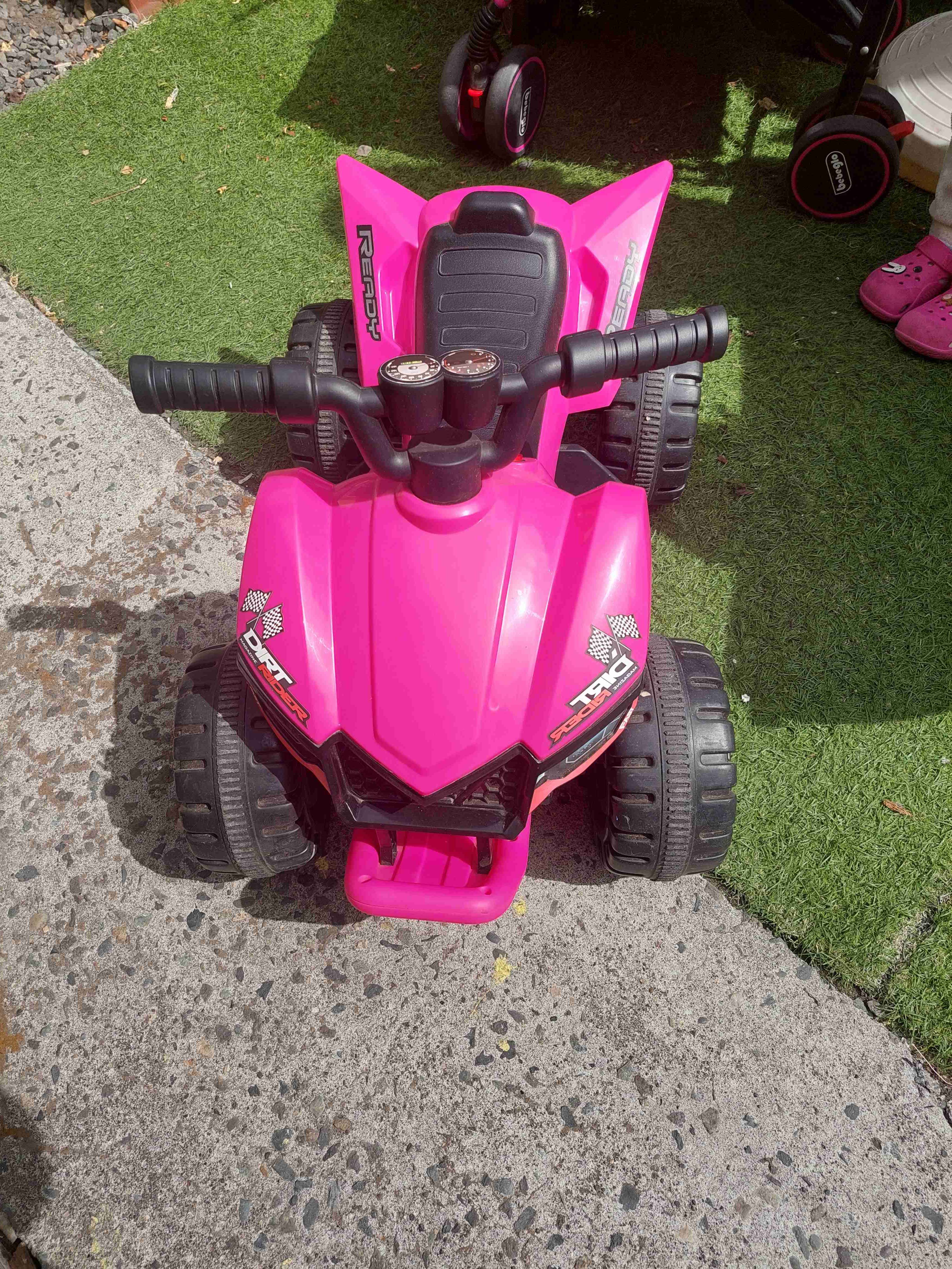 Cuatrimoto infantil rosa - miniatura 3