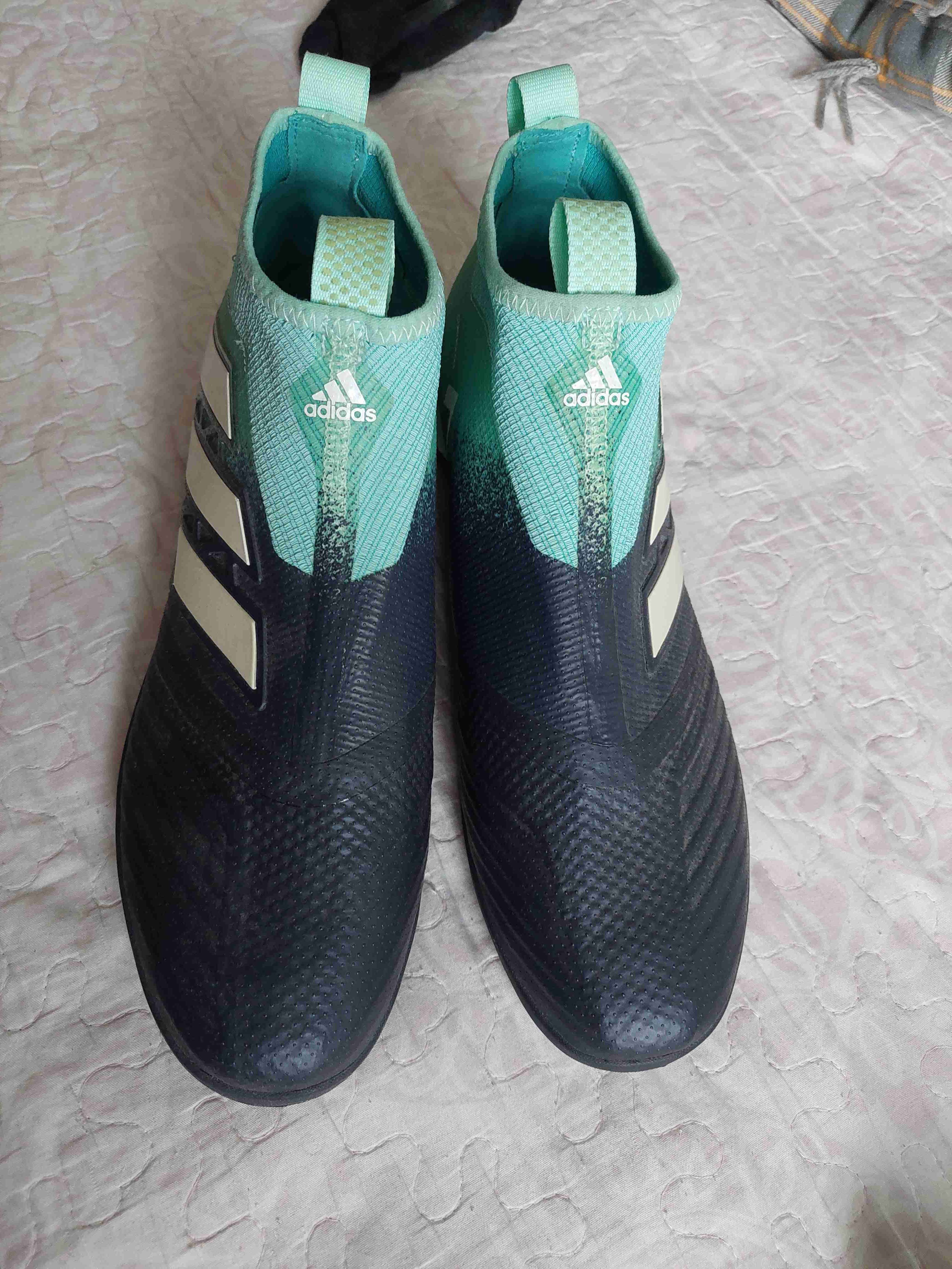 Botines deportivos Adidas - miniatura 1