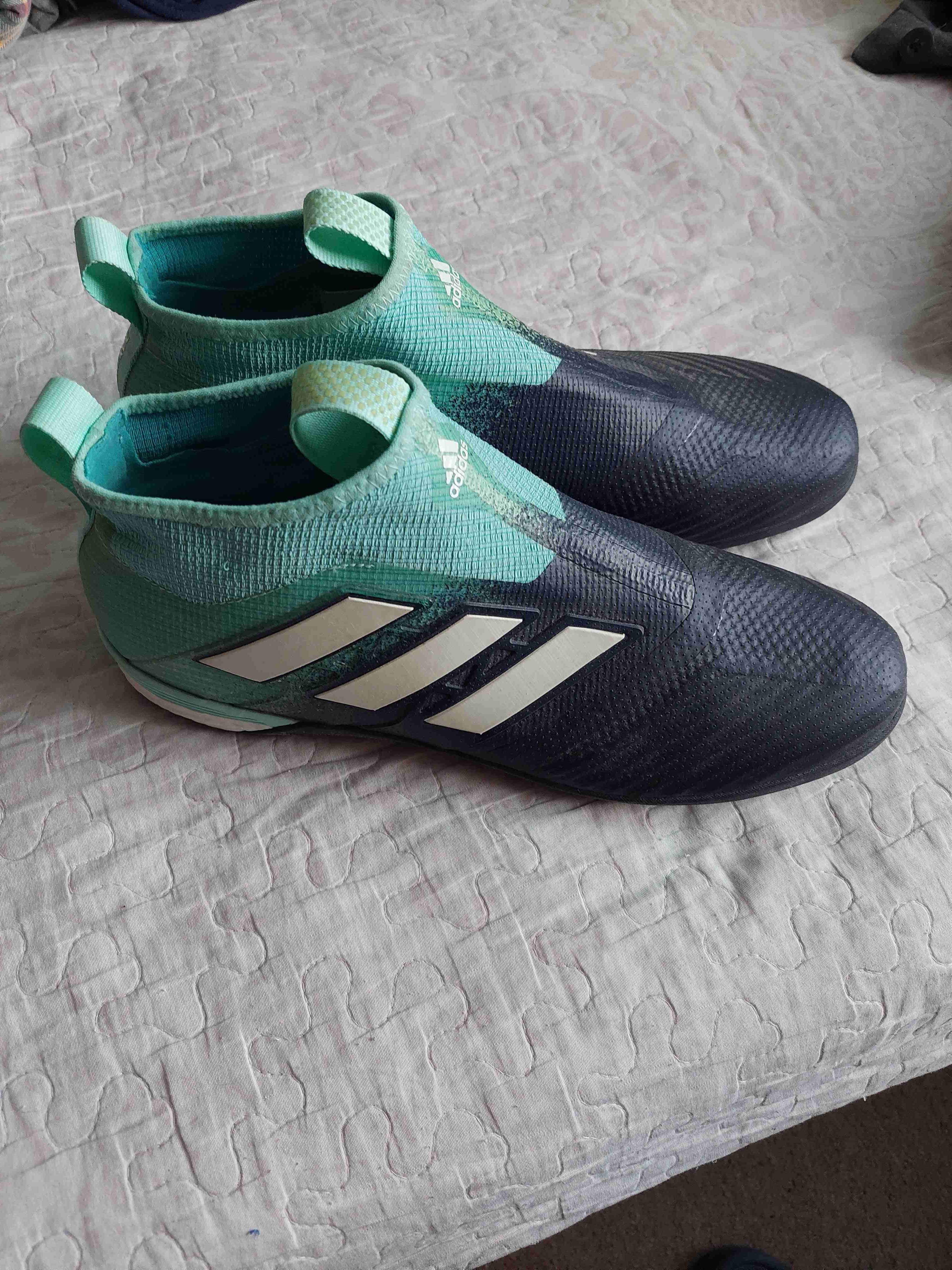 Botines deportivos Adidas - miniatura 2