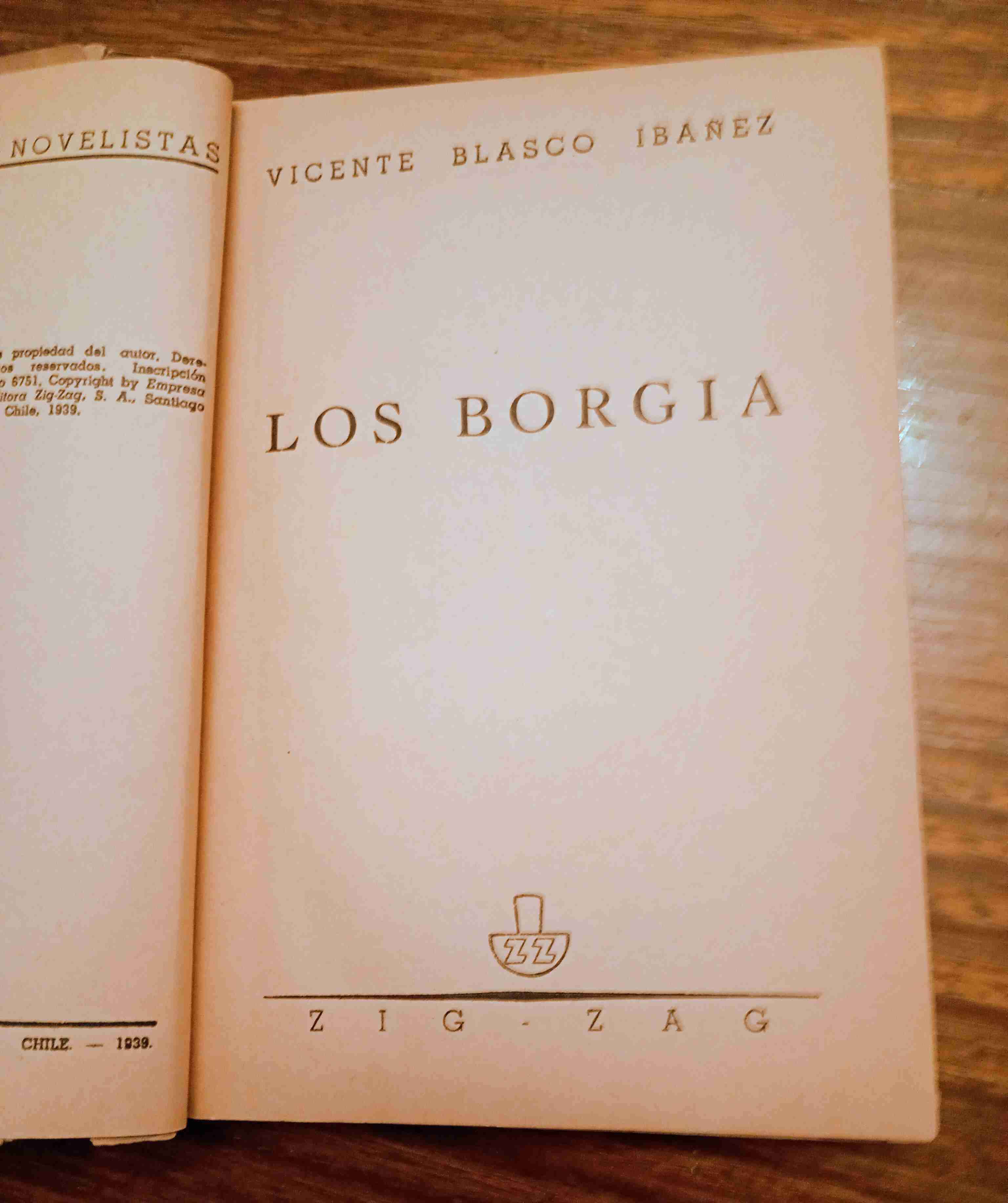 Libro 'Los Borgia' usado - miniatura 2