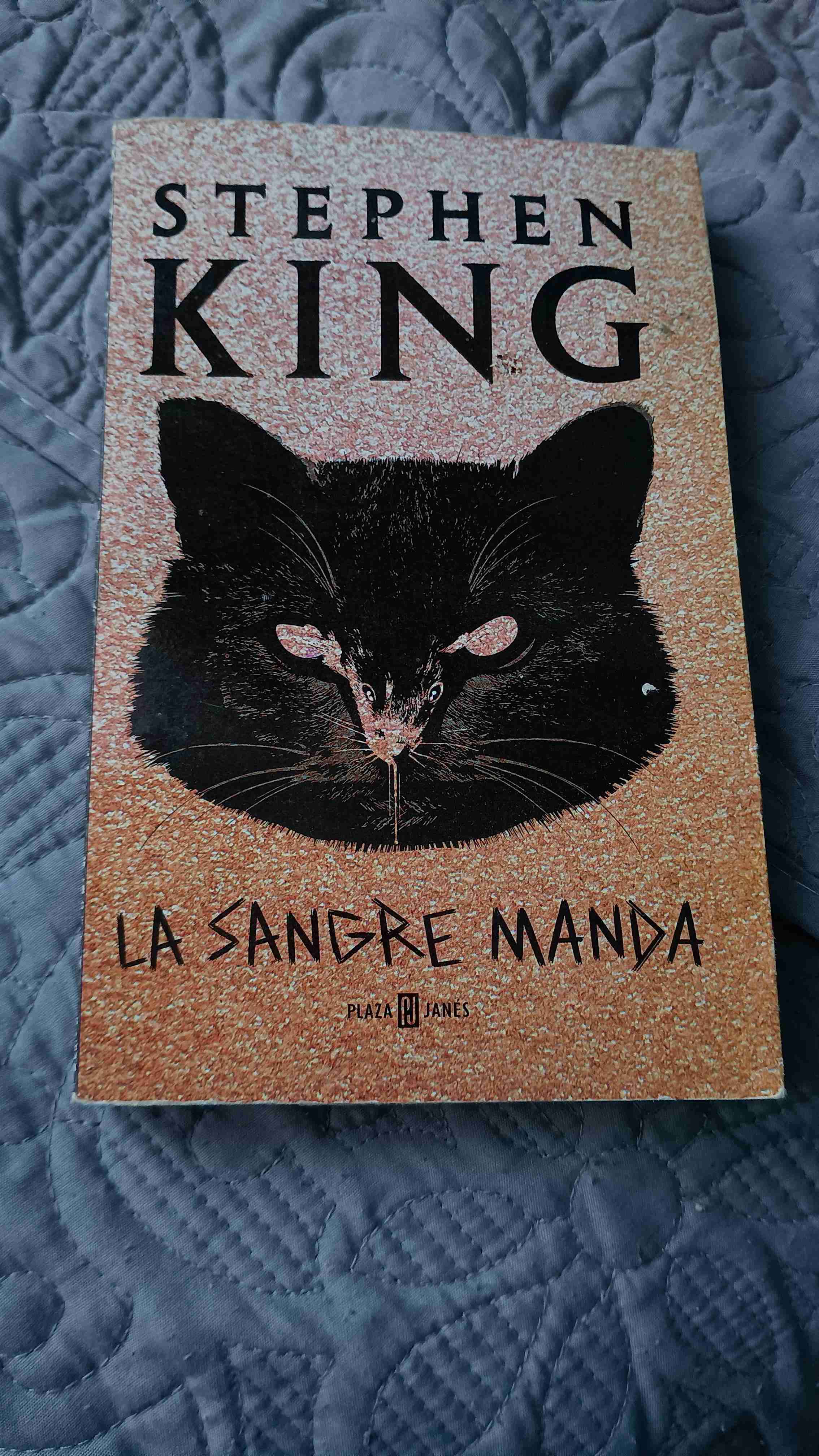 Libro 'La Sangre Manda' Stephen King - miniatura 1