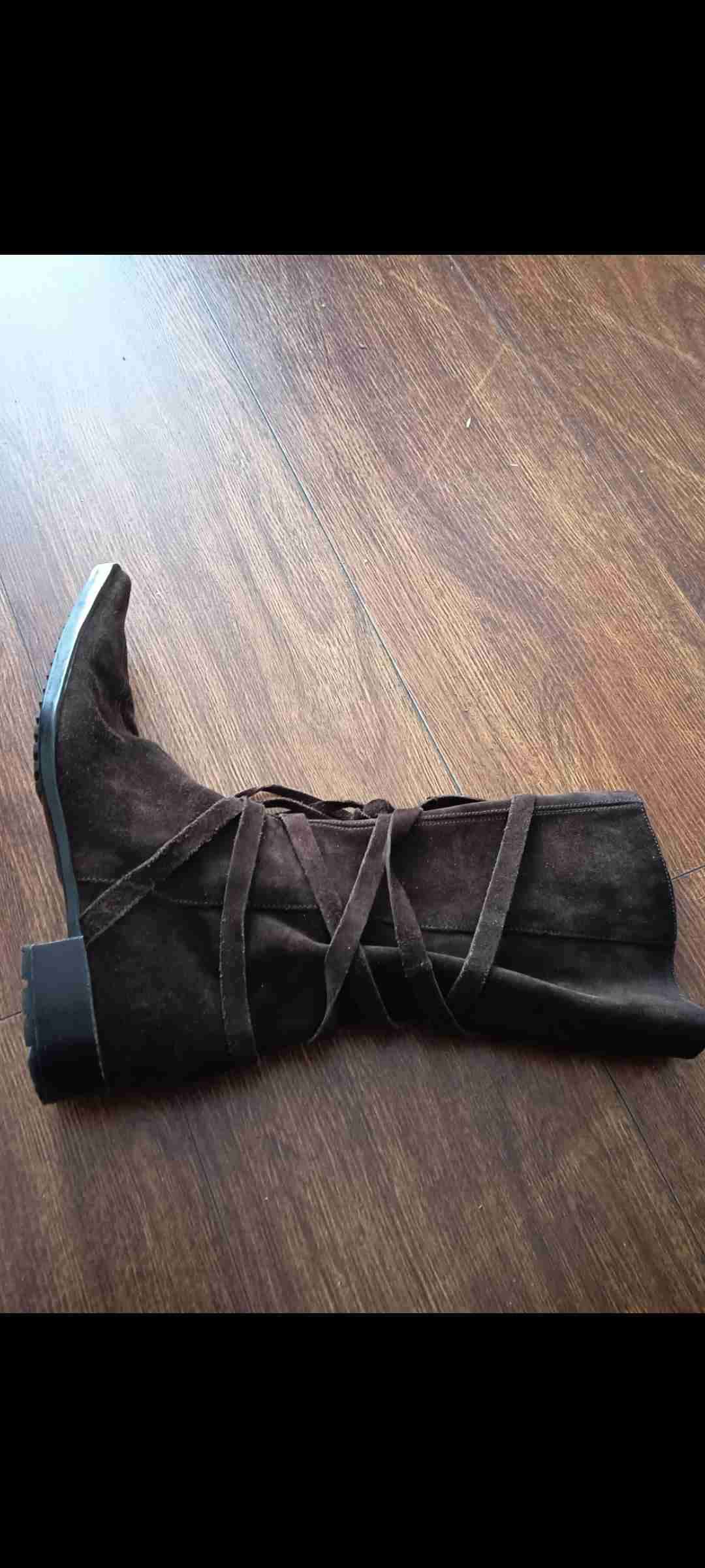 Botas marrones de gamuza - miniatura 2